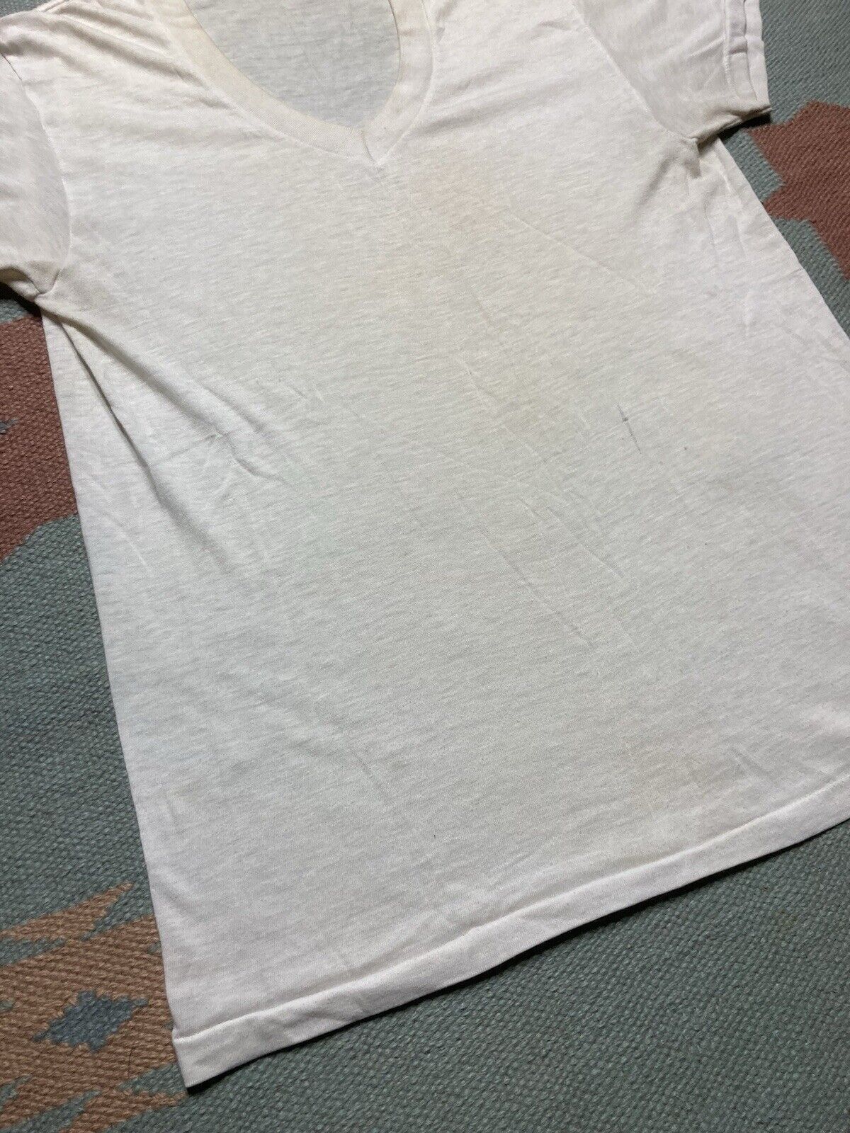 Vintage VTG 60s blank white t shirt v neck soft cotton thin grunge L Size US L / EU 52-54 / 3 - 3 Thumbnail