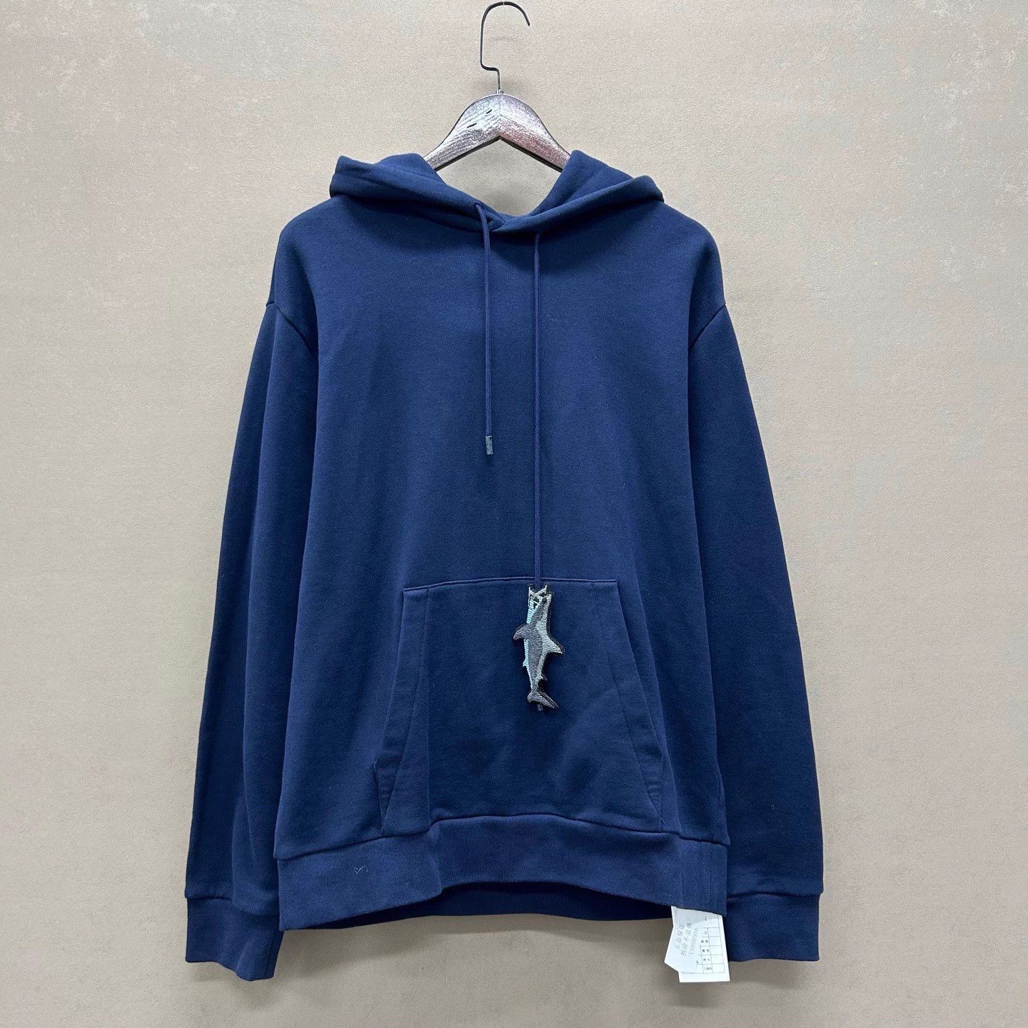 Louis Vuitton Louis Vuitton Beaded Shark Drawstring Hoodie L 99 New Size US M / EU 48-50 / 2 - 1 Thumbnail