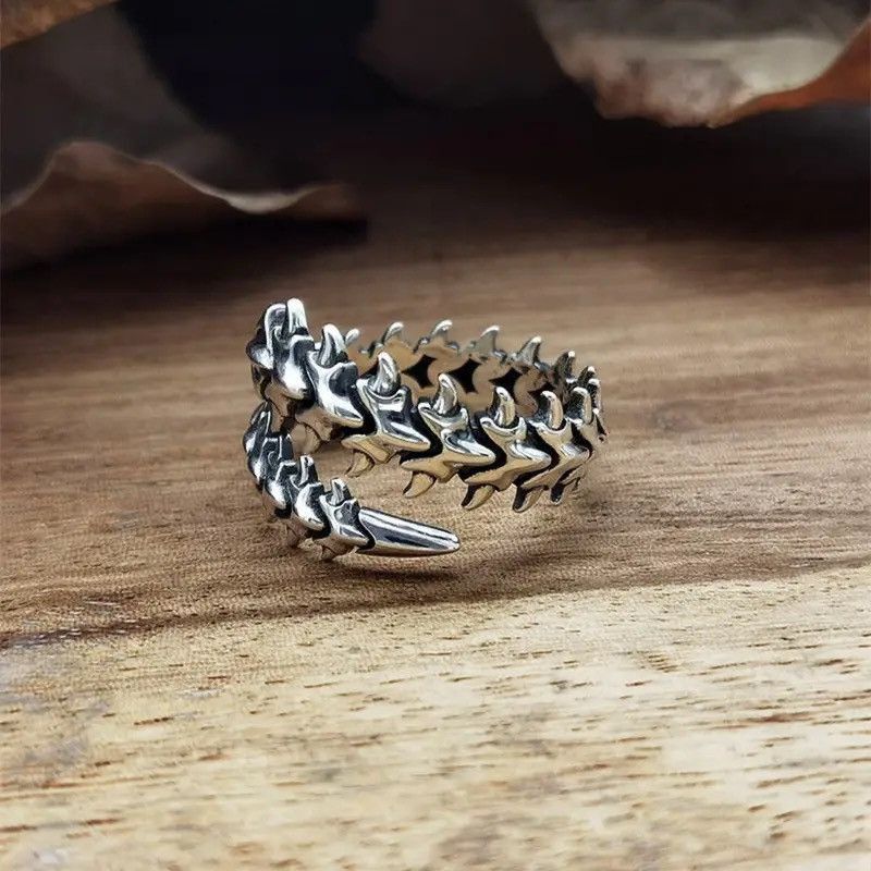 Jewelry x Skulls Centipede Retro Adjustable Ring in Silver, Men's