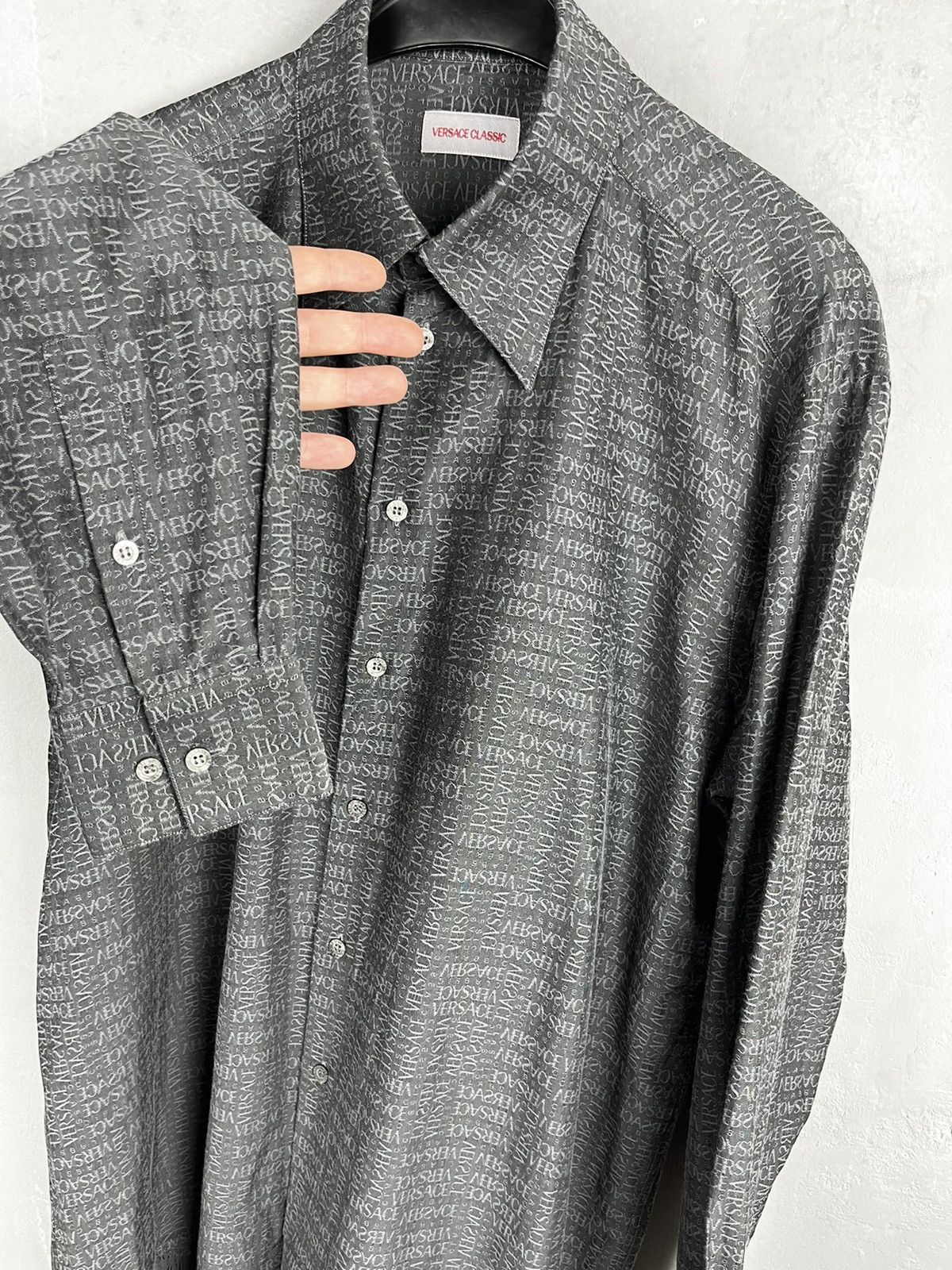 Versace × Versace Jeans Couture × Versus Versace Versace shirt vintage 90s Size US L / EU 52-54 / 3 - 5 Thumbnail