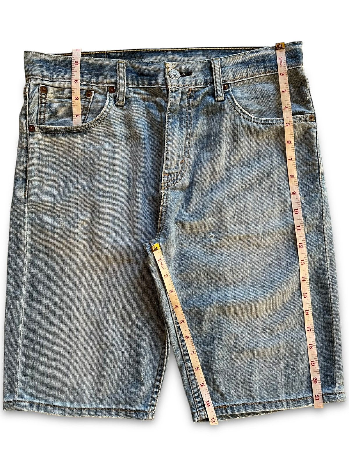 Levi's Vintage Levis Blue Wash Distressed Baggy Jean Shorts Jorts Size US 33 - 9 Thumbnail