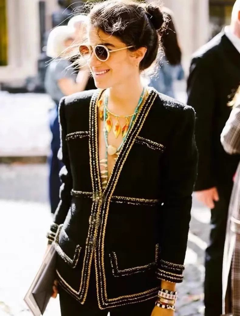 Chanel Chanel Acrylic diamond buckle knitted jacket Size XS / US 0-2 / IT 36-38 - 9 Thumbnail