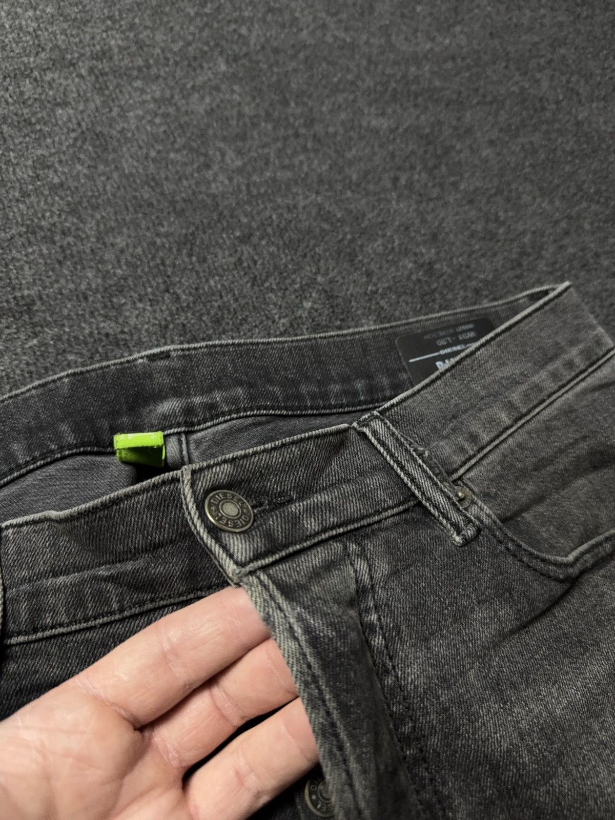Diesel Luxury 00s Y2K Diesel D-Luster Black Slim Fit Stretch Jeans Size US 31 - 11 Thumbnail