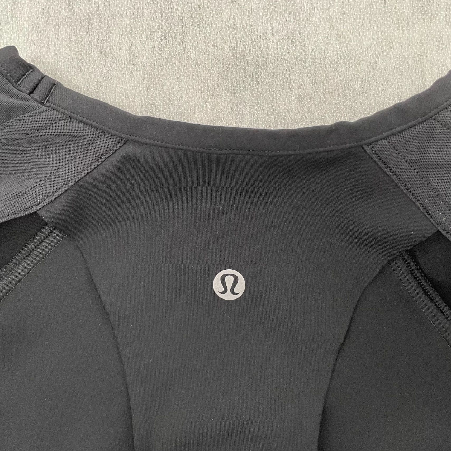 Lululemon Lululemon Black Sheer Short Sleeve Shirt Women’s 2 Athletic Casual Gym Yoga Top Size XS / US 0-2 / IT 36-38 - 3 Thumbnail