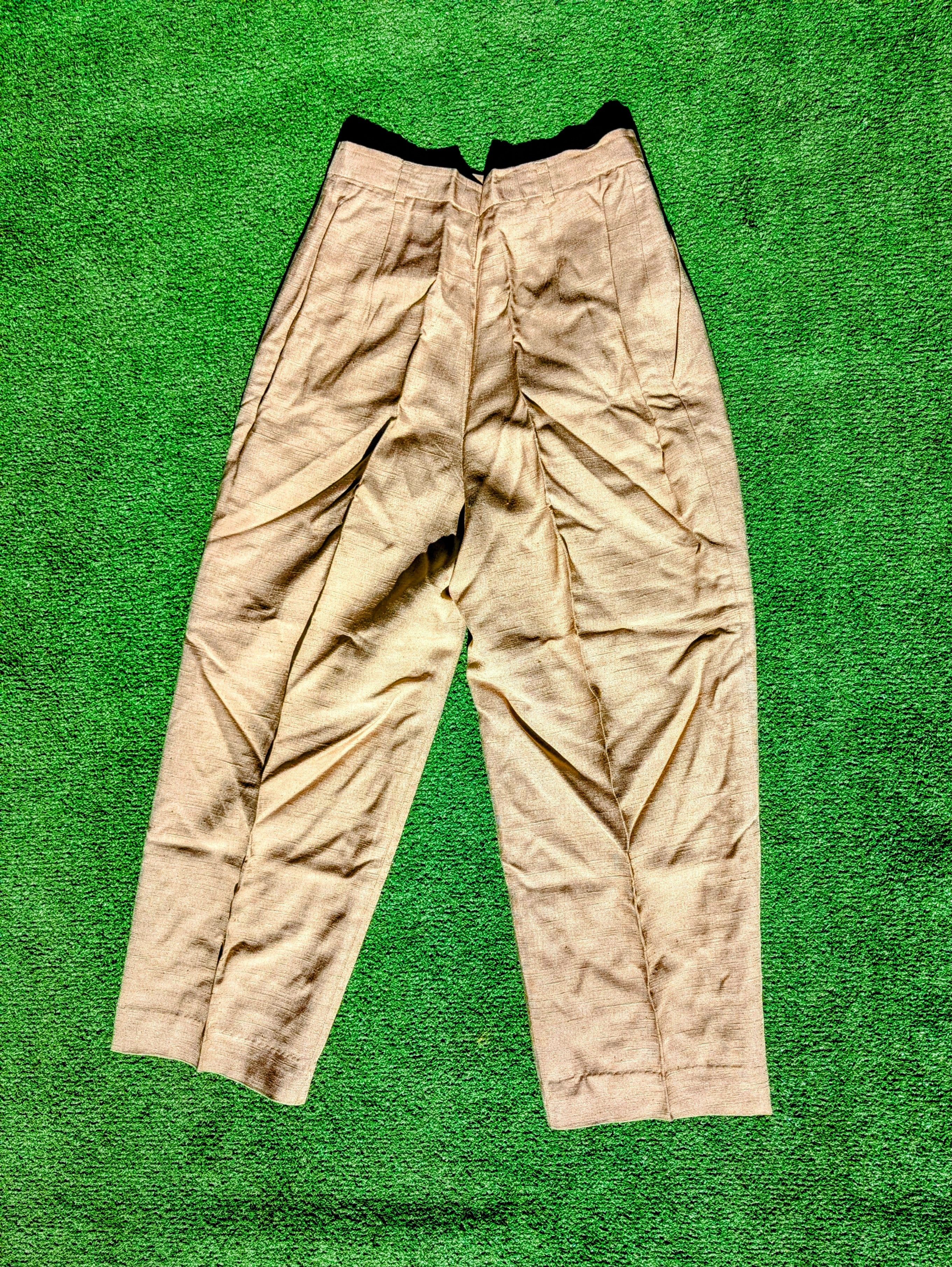 Jones New York Vtg Jones New York Petite Khaki Pleated Straight Leg Pants Size 24" / US 00 / IT 34 - 3 Thumbnail