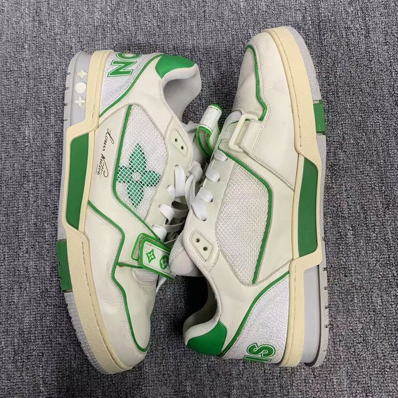 Louis Vuitton Louis Vuitton Classic Low-Top Trainer in White Green Size US 8 / IT 38 - 7 Thumbnail