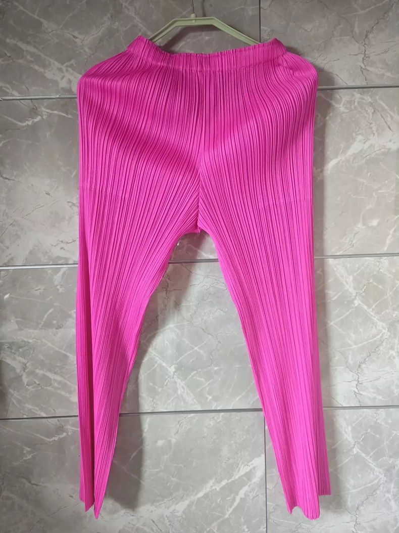 Issey Miyake Issey Miyake size:1 Rose red trousers Size 31" - 4 Thumbnail