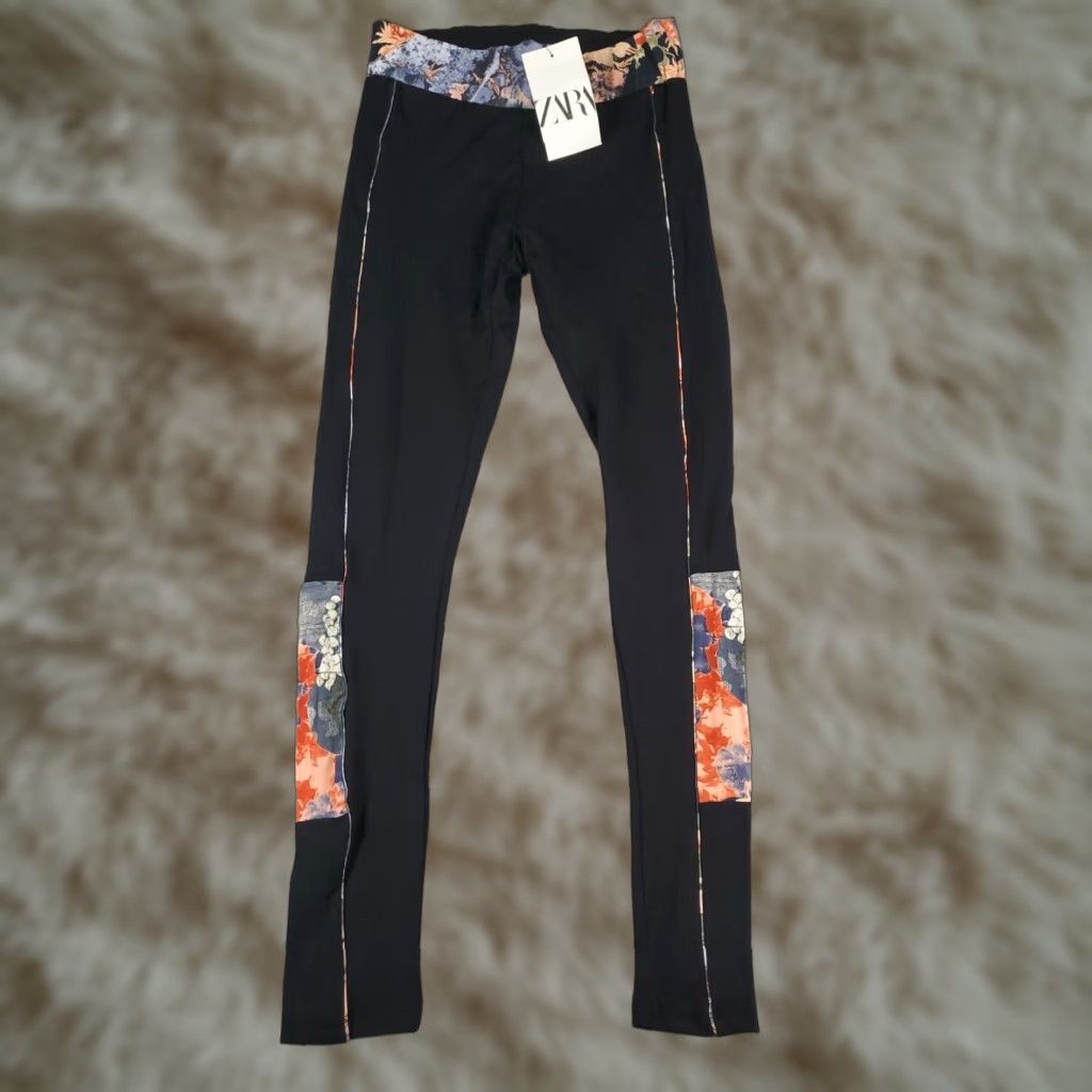 Zara Zara Pants Womens Size Medium Black Floral Accents Yoga Stretch Leggings Ladies Size 32" / US 10 / IT 46 - 1 Thumbnail