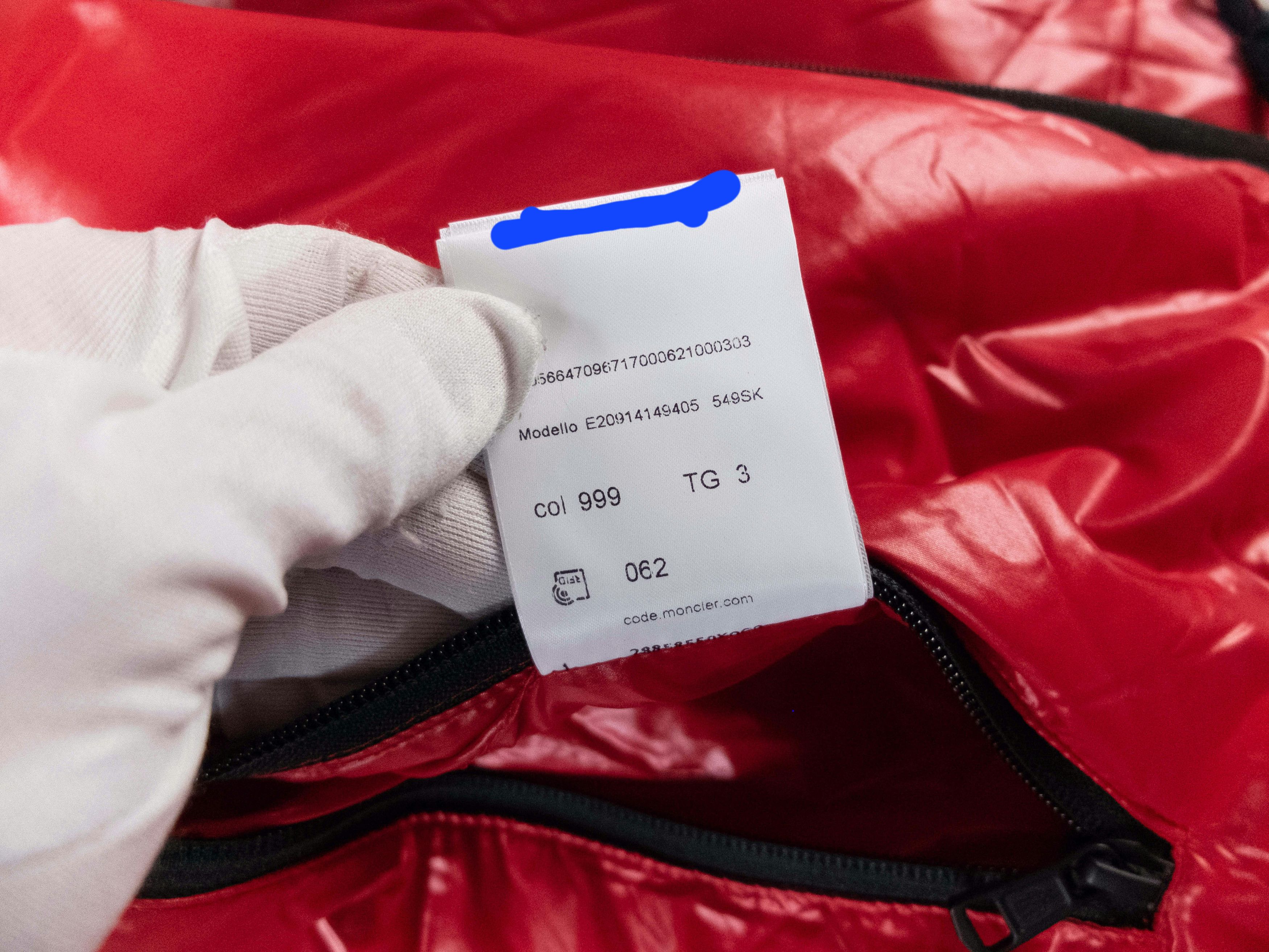 Moncler MONCLER Lumiere red black reversible puffer jacket Large 3 Size US L / EU 52-54 / 3 - 20 Thumbnail