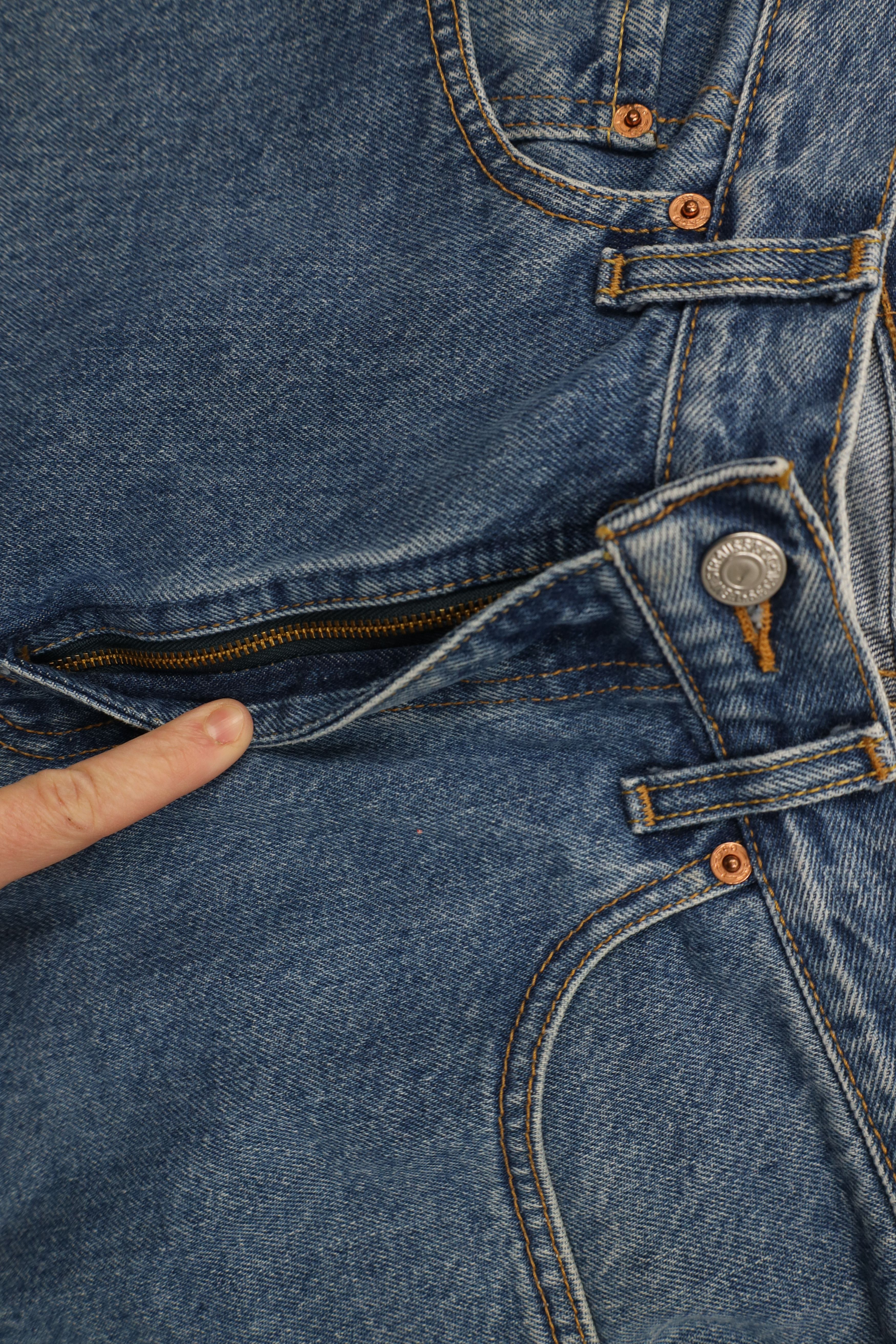 Levi's Vintage Y2K 2002 Levis 550 Fit Denim Jeans Blue Cotton Size US 34 / EU 50 - 7 Thumbnail