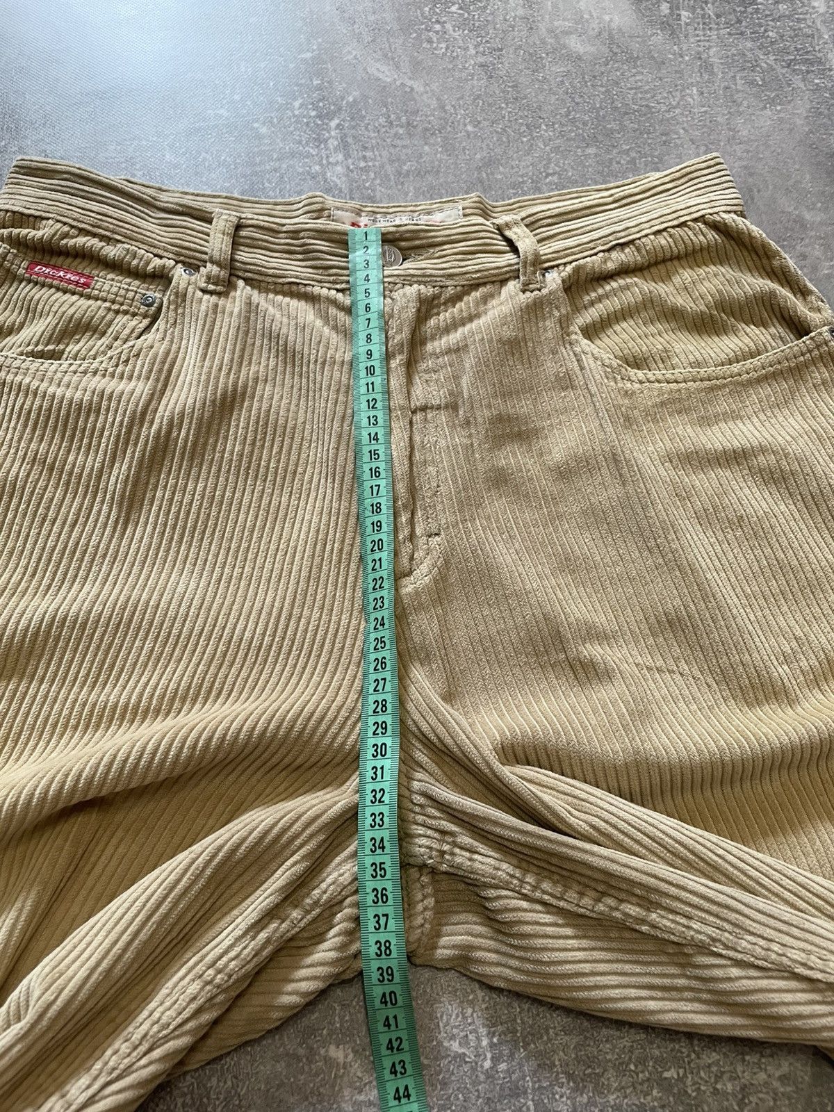 Dickies × Vintage Vintage Dickies Baige Velvet Big Daddy Buggy Shorts 34 Size US 34 / EU 50 - 21 Thumbnail