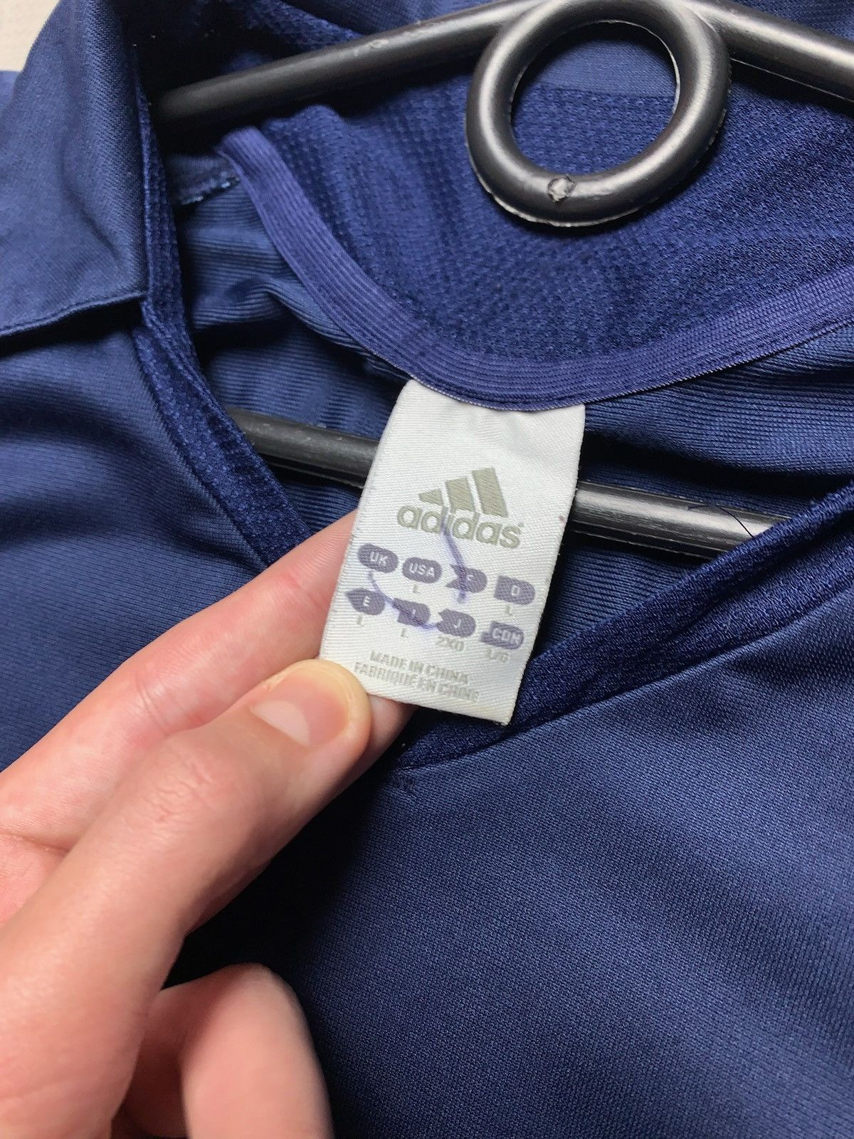 Adidas × Vintage Vintage adidas Real Madrid soccer jersey Siemens navy size L Size US L / EU 52-54 / 3 - 3 Thumbnail