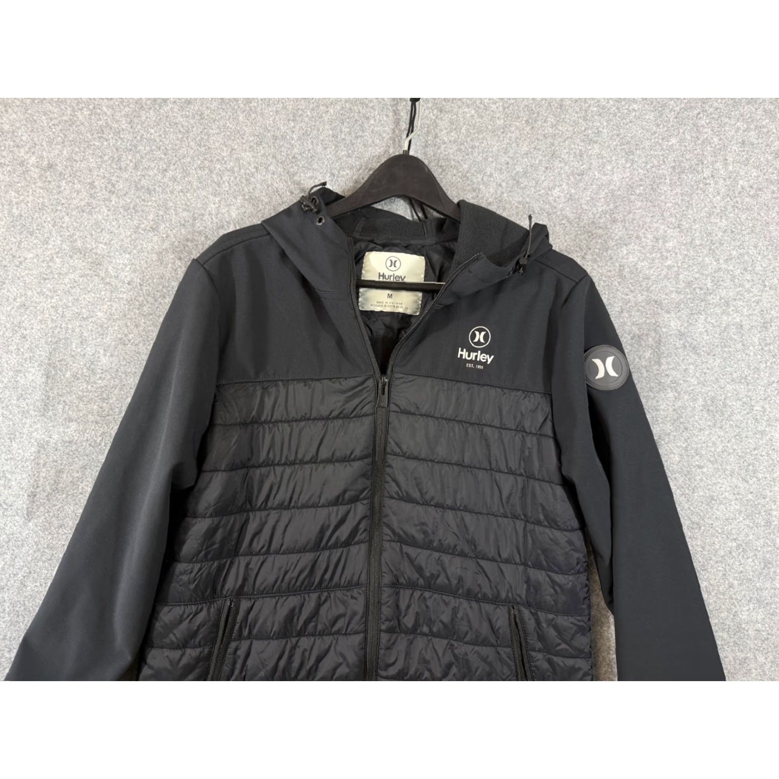 Hurley Hurley Puffer Hooded Jacket Mens M Black Softshell Lined Full Zip Stretch Logo Weathergear Jacket Size US M / EU 48-50 / 2 - 2 Thumbnail