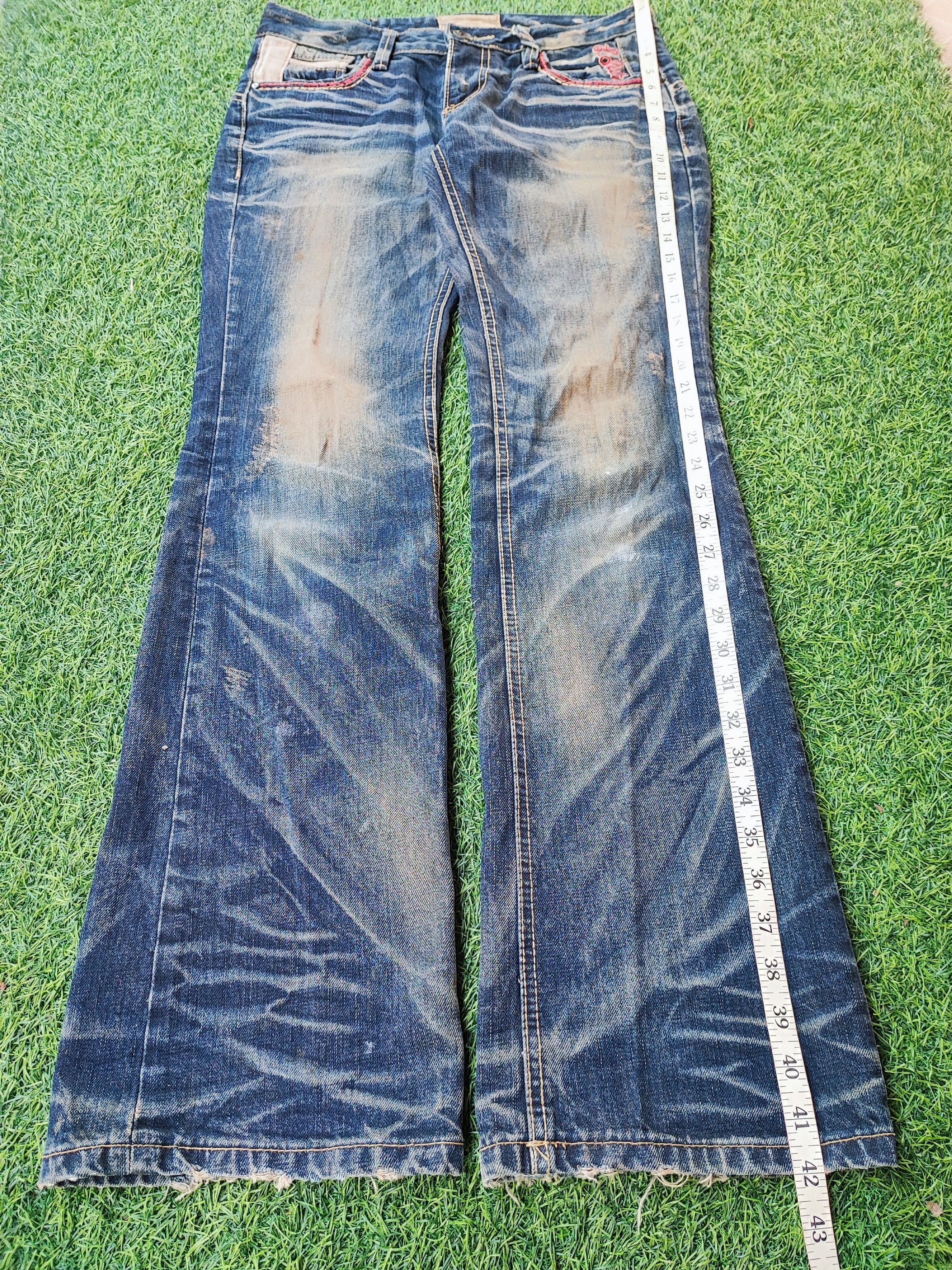 Japanese Brand Rare Yoshitomo Nara Lolita by Concert Club Distressed Jeans Size US 32 / EU 48 - 3 Thumbnail