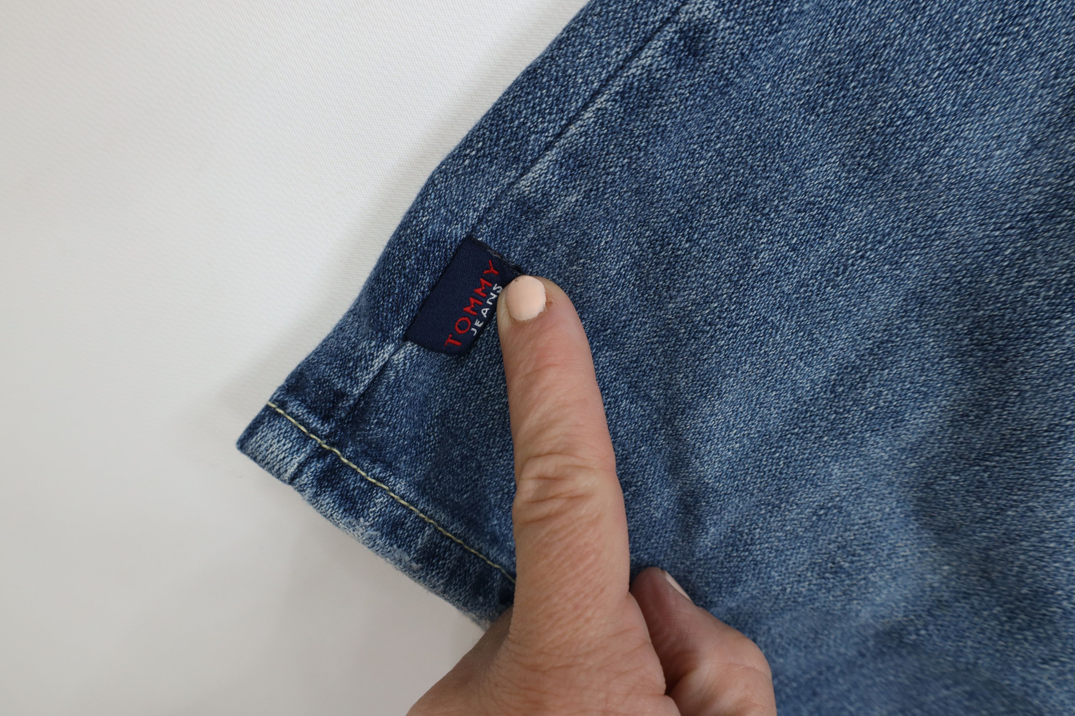Tommy Hilfiger × Vintage Vintage Y2K 2000 Tommy Hilfiger Fit Button Fly Denim Shorts Size US 34 / EU 50 - 5 Thumbnail