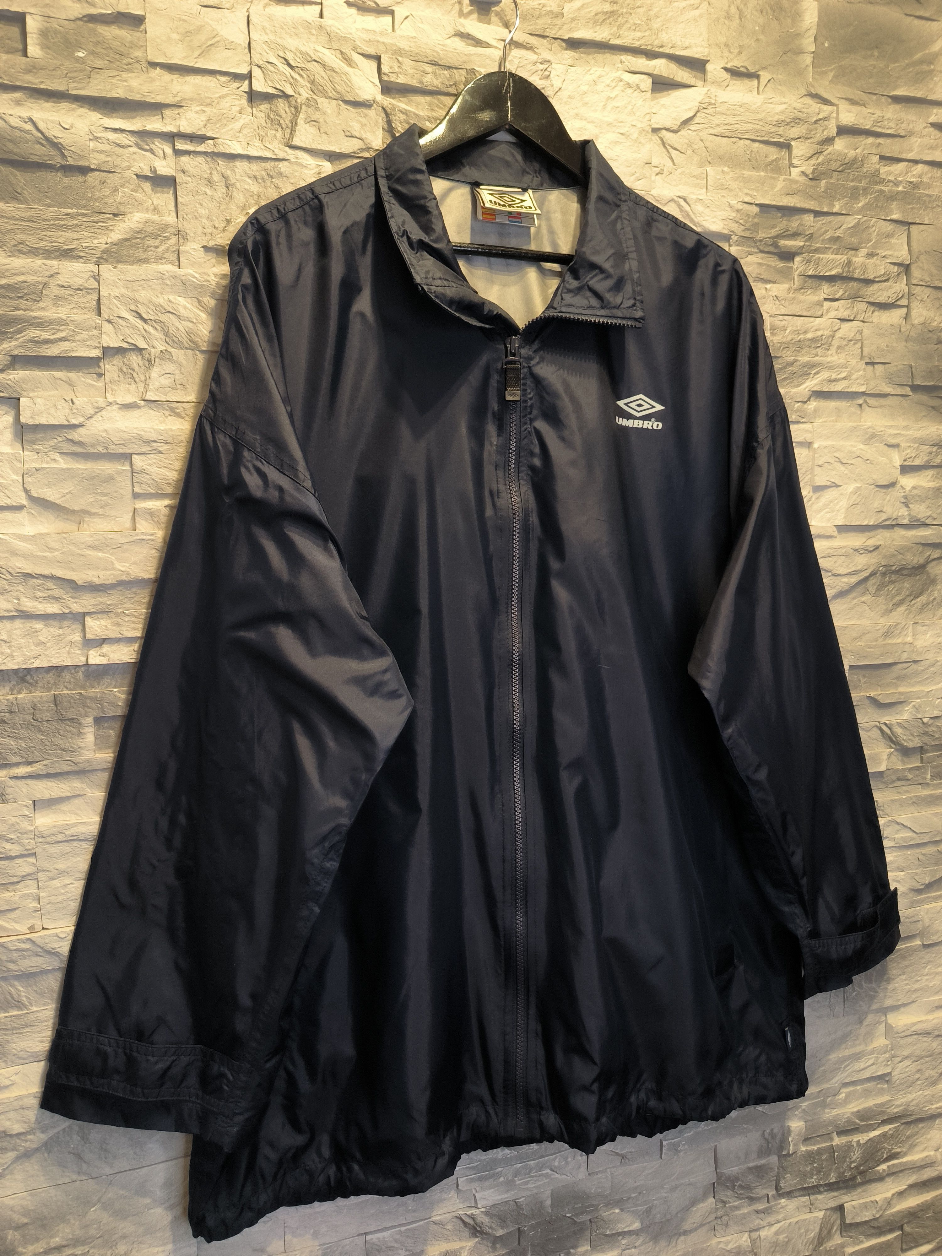Umbro × Vintage Umbro Vintage Windbreaker Jacket Logo 90s Size US XL / EU 56 / 4 - 3 Thumbnail