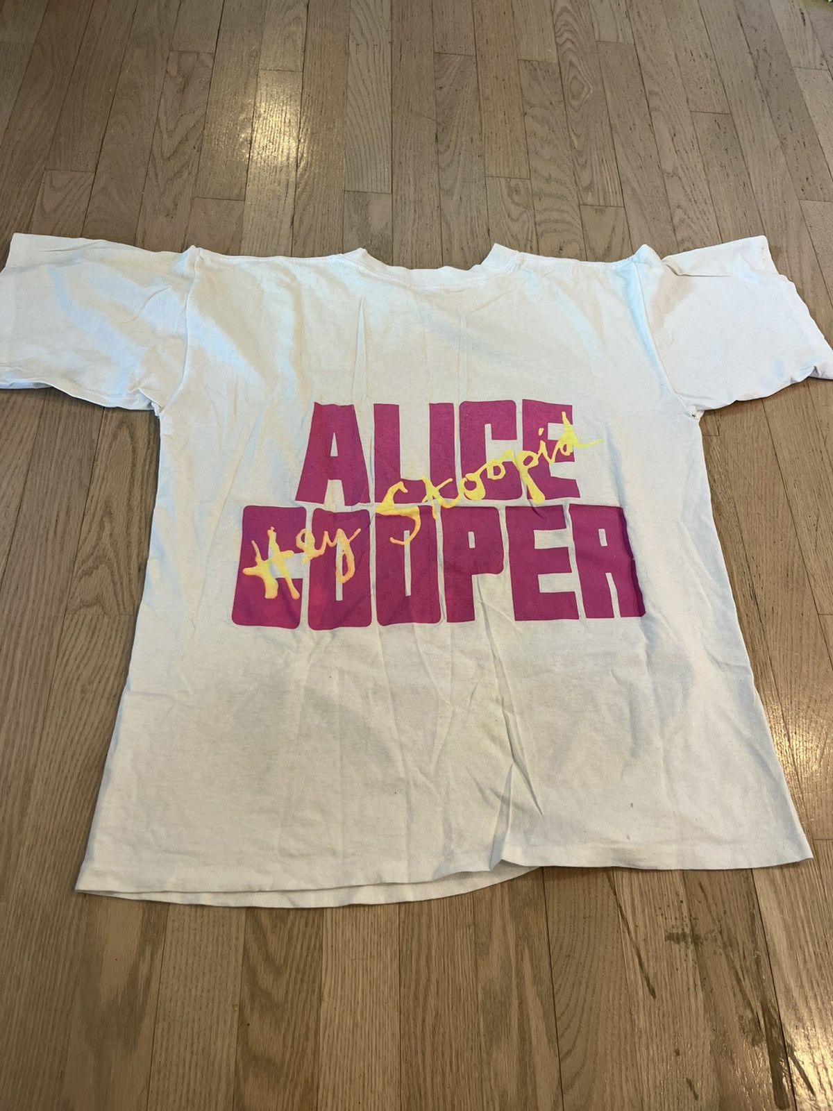 Band Tees × Vintage Vintage 1989 Alice Cooper Trashed Shirt size L Size US L / EU 52-54 / 3 - 4 Thumbnail