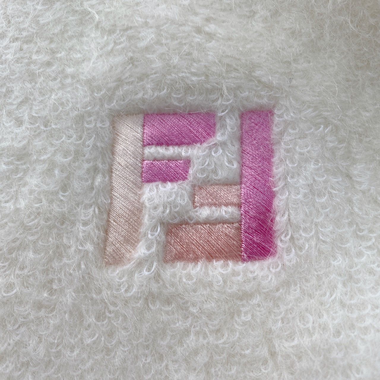 Fendi Fendi White Mohair V-Neck Long Sleeve Short Cardigan Coat Size XS / US 0-2 / IT 36-38 - 6 Thumbnail