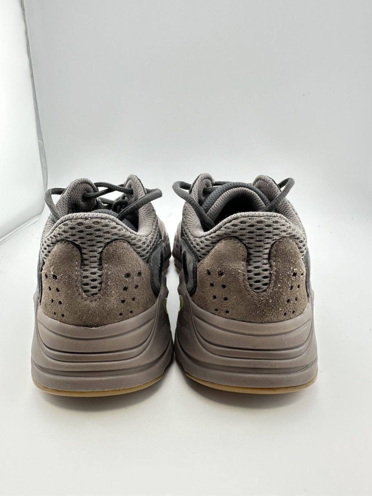 Adidas × Yeezy SAMPLE KIM K YEEZY 700 SIZE 5.5 Size US 5.5 / EU 38 - 4 Thumbnail