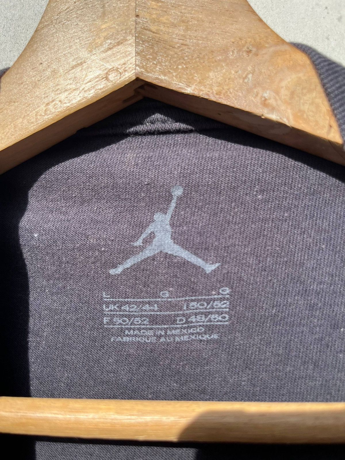Jordan Brand 🔥Accept Binding Offer🔥Jordan Men's Big Jumpman Logo Graphic Size US L / EU 52-54 / 3 - 4 Thumbnail