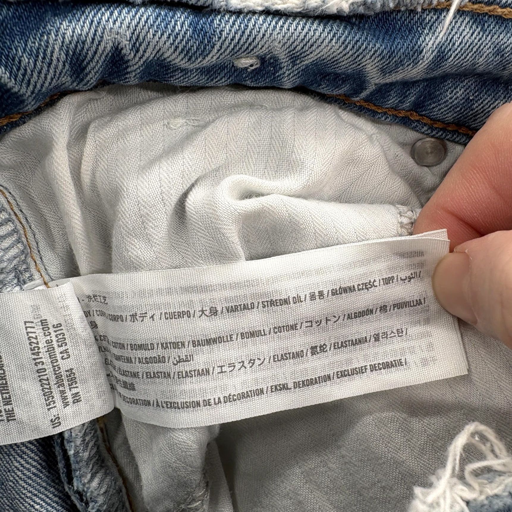 Abercrombie & Fitch VINTAGE Abercrombie & Fitch Jeans Womens 28 Blue 90s Straight Ultra High Rise Distressed Jeans Womens 28 Blue 90s Distressed Straight Ultra High Rise Size 28" / US 6 / IT 42 - 5 Thumbnail