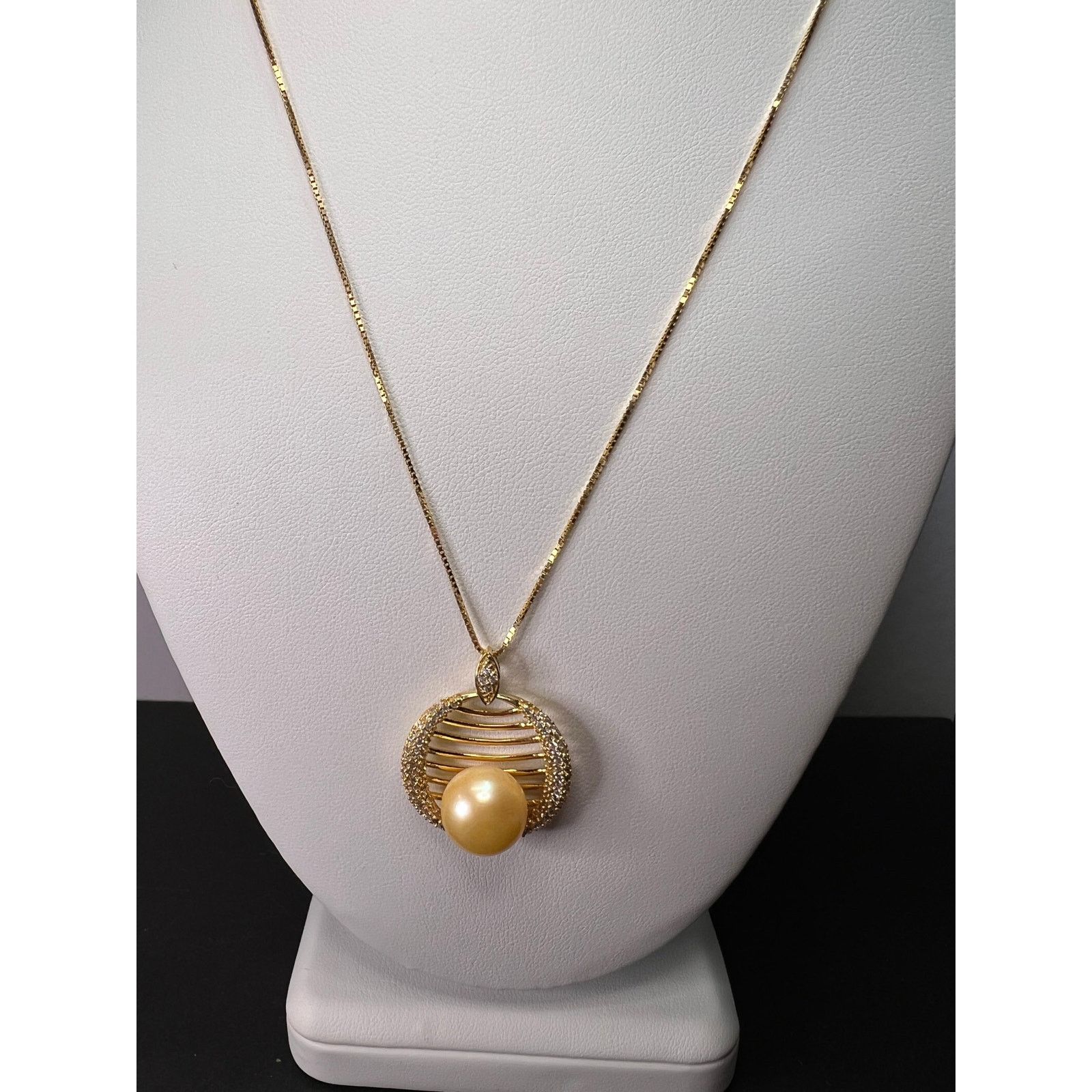 Other Golden cultured pearl pendant in gold over sterling silver Size ONE SIZE - 5 Thumbnail