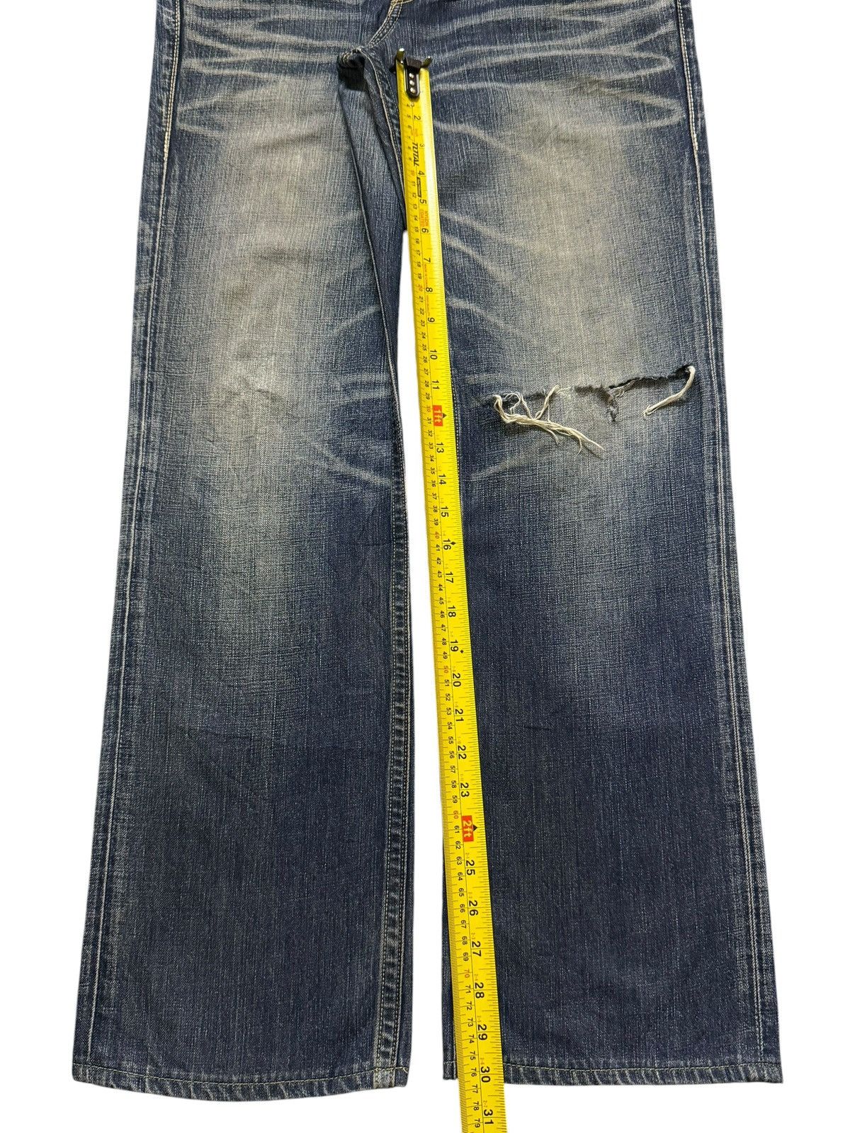 Levi's Vintage 90s Levis 502 Faded Whiskers Wash Distress Relaxed Size US 33 - 10 Thumbnail