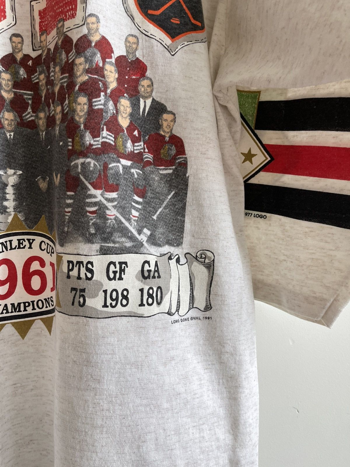 Vintage Vintage Chicago Black Hawks World Champion Long Sleeve Tee Size US L / EU 52-54 / 3 - 9 Thumbnail