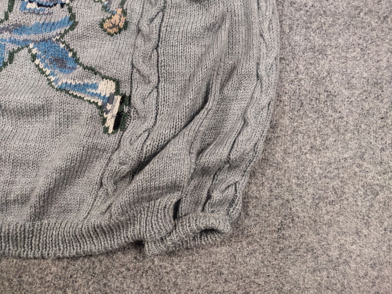 Japanese Brand Vintage 90's handmade Knit Sweater with big tennis player Size US S / EU 44-46 / 1 - 5 Thumbnail