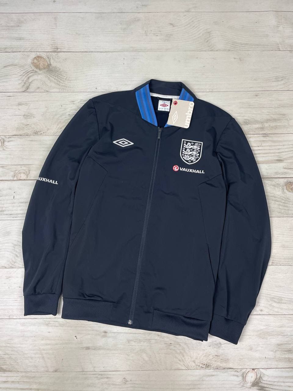 【希少】00s UMBRO ENGLAND Nylon Track Jacket MG_6639.jpg?v=1734536341&width
