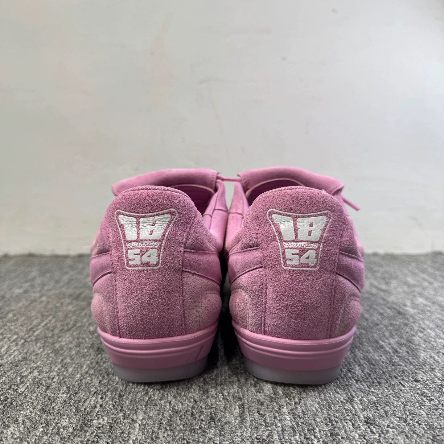 Louis Vuitton LV pink soccer cleats Size US 7.5 / IT 37.5 - 3 Thumbnail