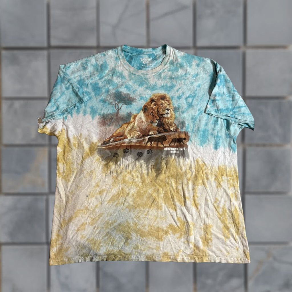 Vintage VINTAGE Rainforest Cafe Shirt Mens 2XL Blue Yellow Lion Graphic Tie Dye T-Shirt Orlando Size US XXL / EU 58 / 5 - 1 Thumbnail