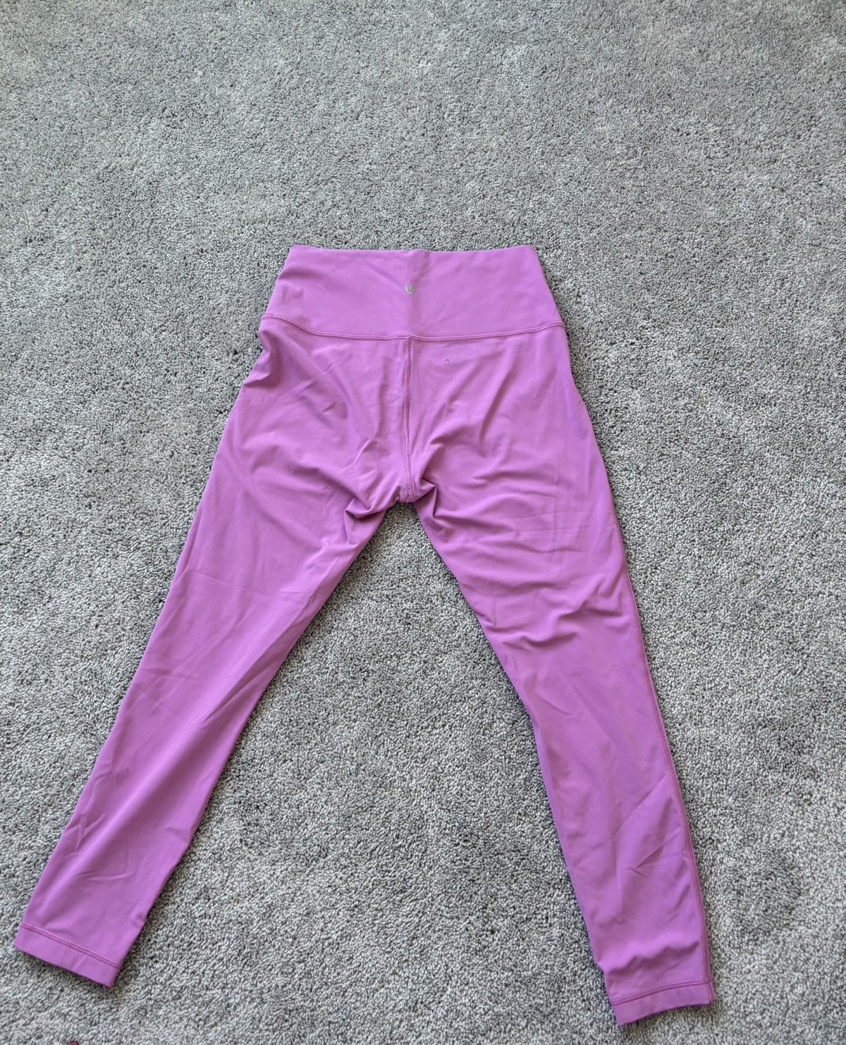Lululemon Lululemon pink align leggings Size 30" / US 8 / IT 44 - 2 Thumbnail