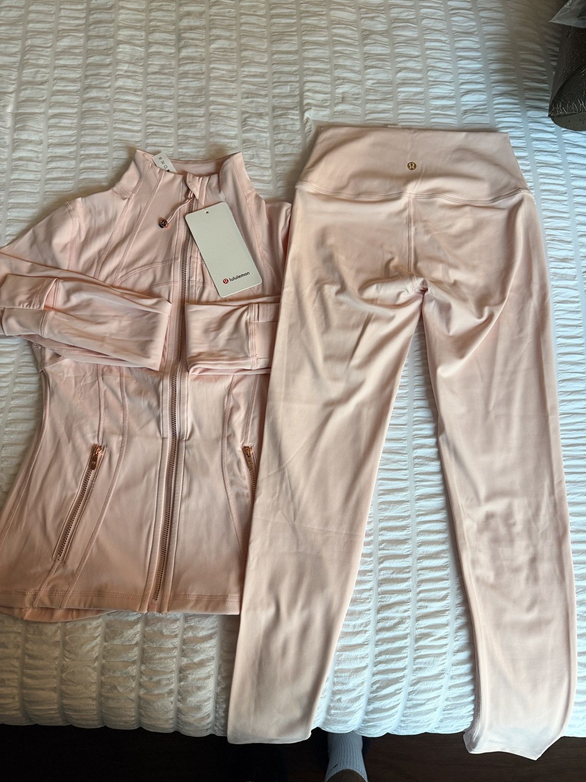 Lululemon Cropped Pink Lululemon Set Size:2 Size XS / US 0-2 / IT 36-38 - 2 Thumbnail