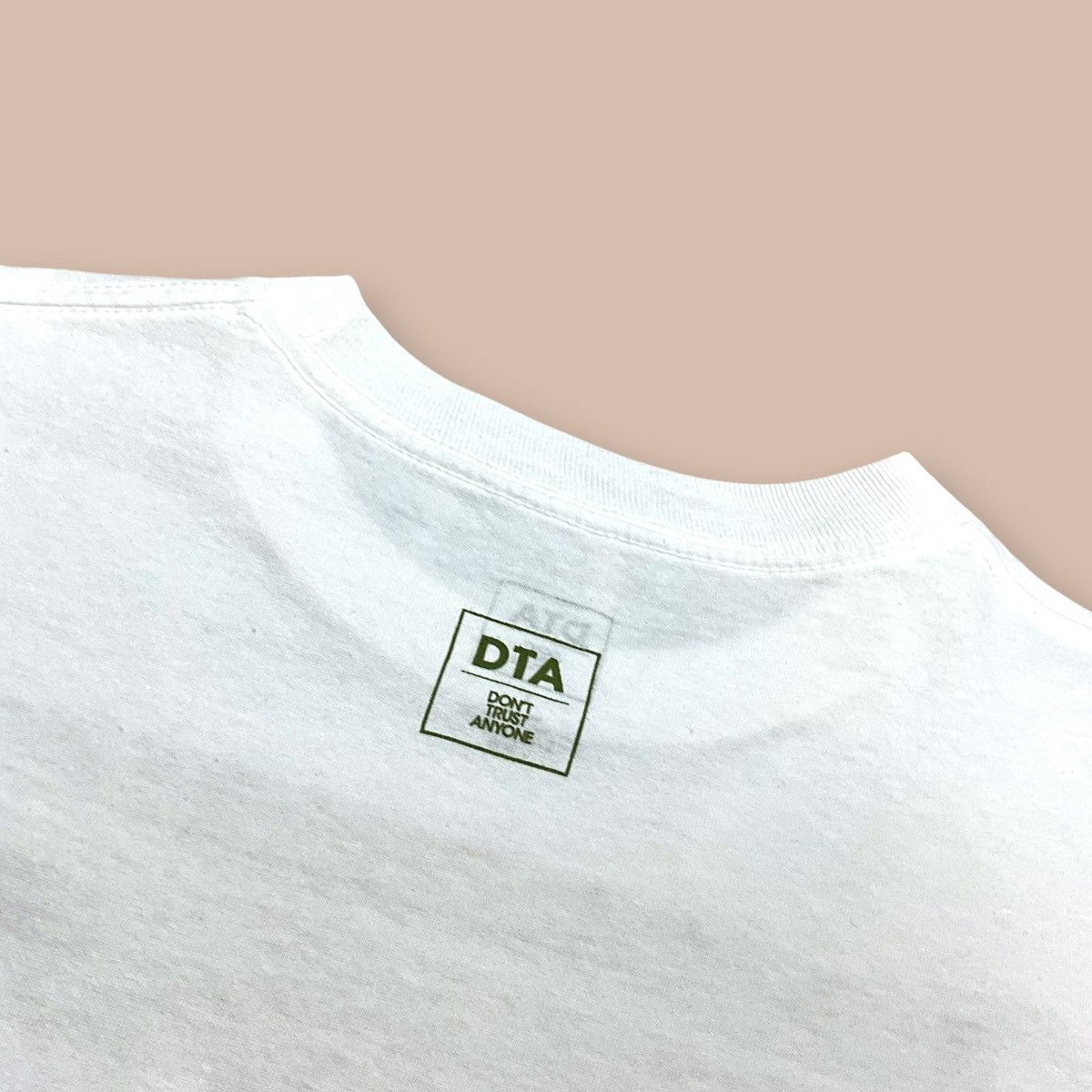 Rogue Status DTA Don't Trust Anyone "WEED" Tee Size US L / EU 52-54 / 3 - 4 Thumbnail