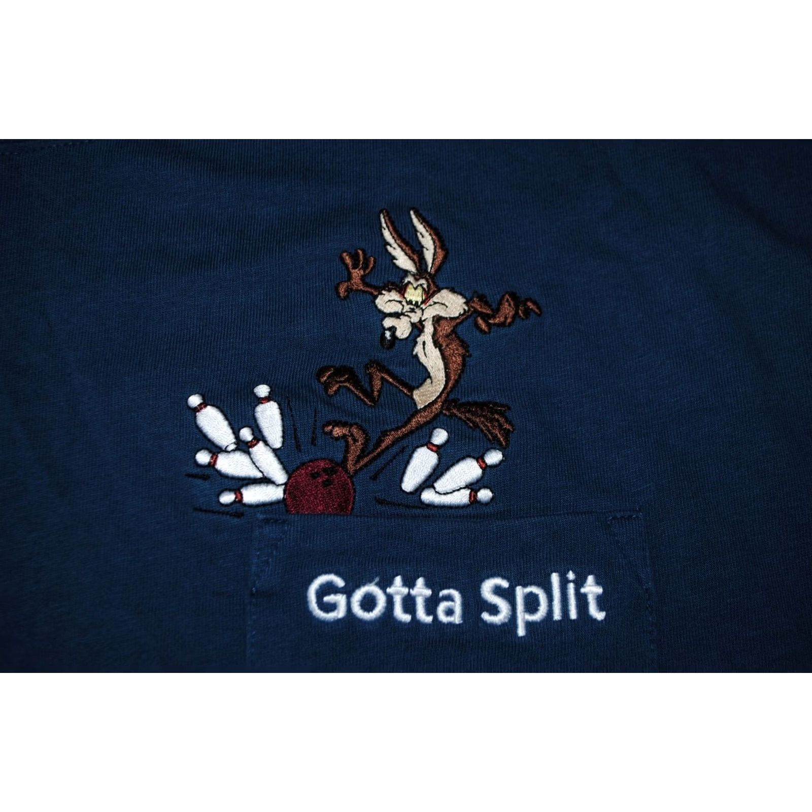 Vintage WARNER BROS WILE E. COYOTE BOWLING GOTTA SPLIT MENS T SHIRT VTG 90S XL BLUE Size US XL / EU 56 / 4 - 2 Thumbnail