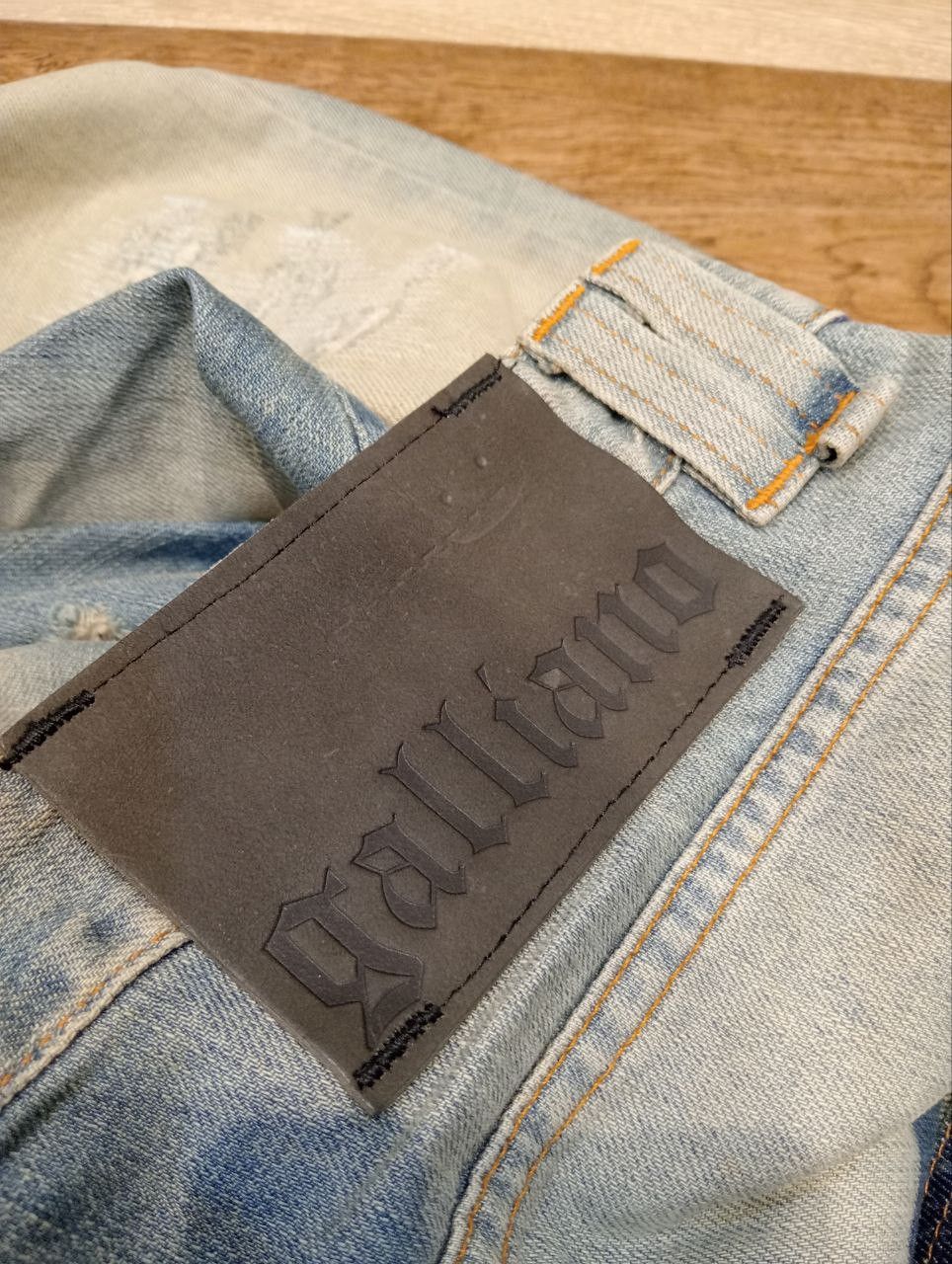 John Galliano JOHN GALLIANO BLUE DISTRESSED DENIM JEANS - SIZE 32 Size US 32 / EU 48 - 9 Thumbnail