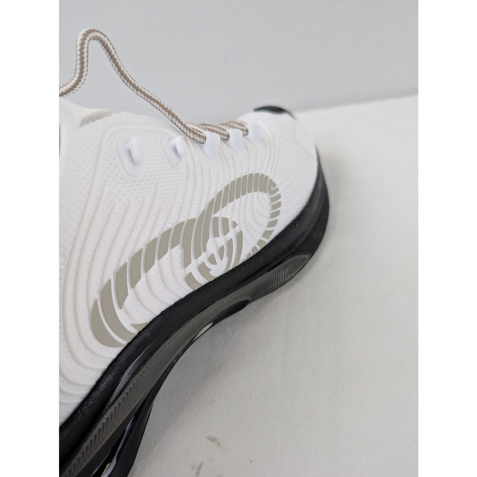 Gucci o1rshd1 Men's Run Sneakers in Black/White Size US 12.5 / EU 45-46 - 11 Thumbnail