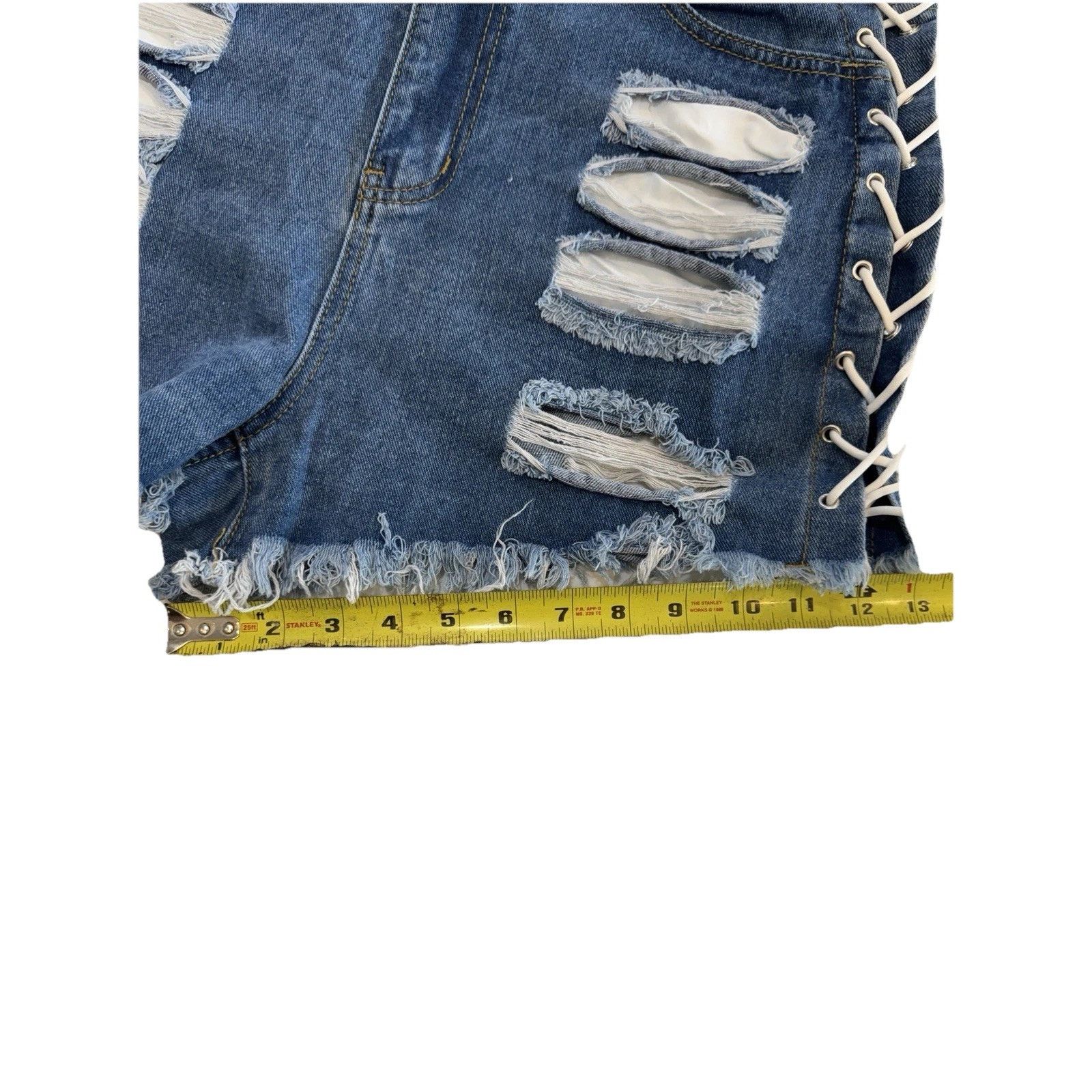 Shein Shein Women Distressed Denim Shorts Lace Up Sides Frayed XL Size 36" / US 14 / IT 50 - 4 Thumbnail