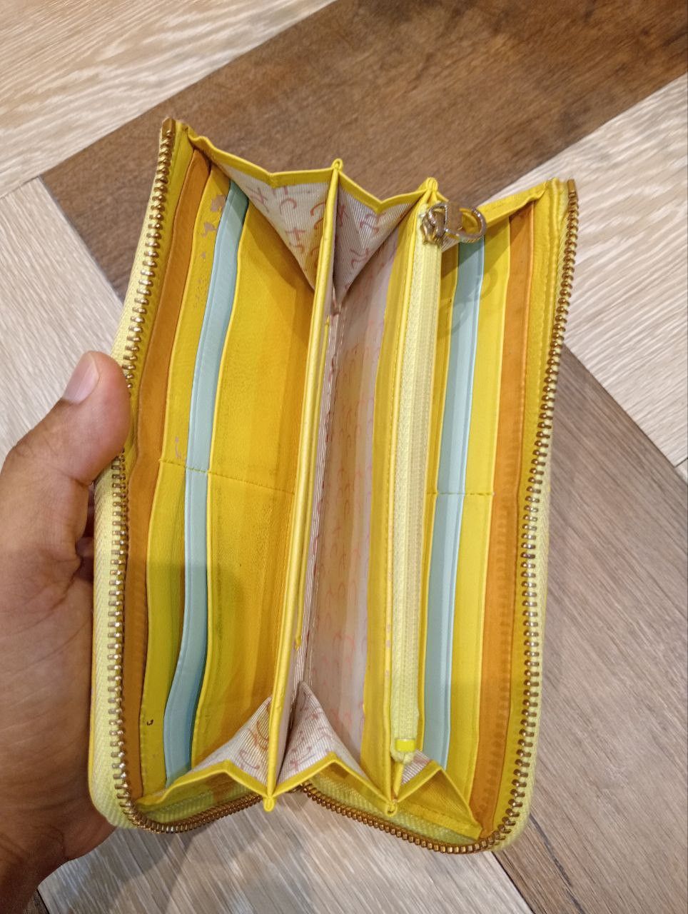 Tsumori Chisato VINTAGE TSUMORI CHISATO CARRY ISSEY MIYAKE LEATHER PURSE Size ONE SIZE - 7 Thumbnail