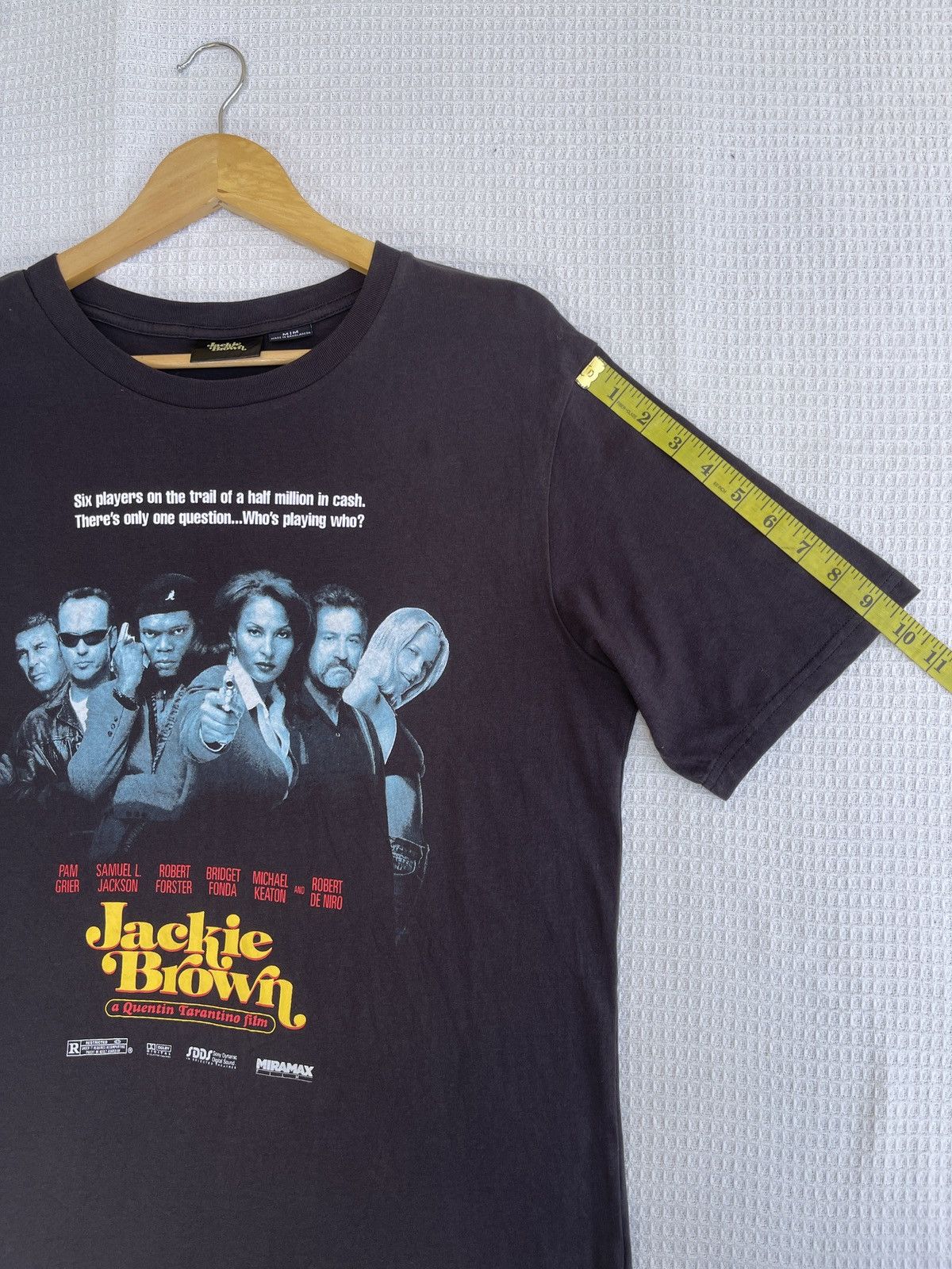 Junk Food Rare🔥Vtg Jackie Brown Movie Quentin Tarantino T-Shirt Size US L / EU 52-54 / 3 - 10 Thumbnail