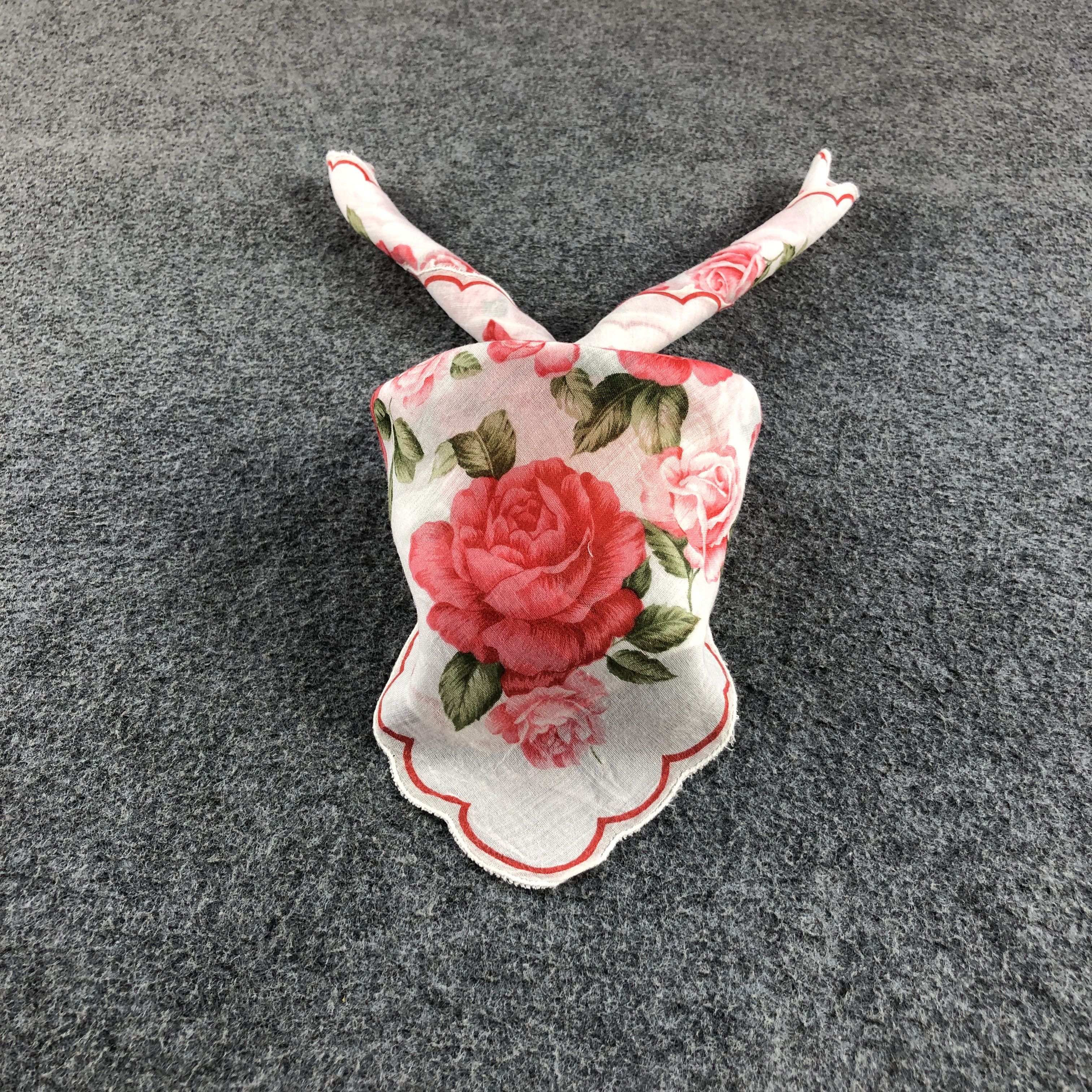 Vintage ValenTINO GarAVANI Handkerchief Neckerchief Bandana H2693 Size ONE SIZE - 1 Thumbnail