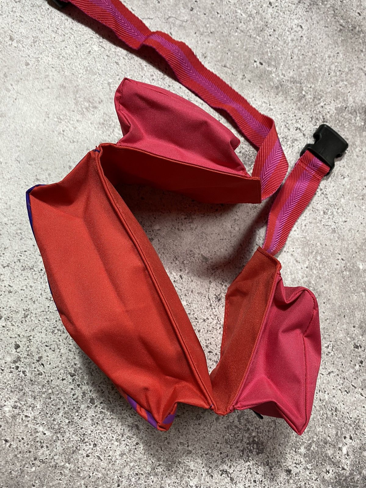 Salomon × Vintage Vintage SALOMON Gorpcore sling belt bag Y2K Size ONE SIZE - 12 Thumbnail