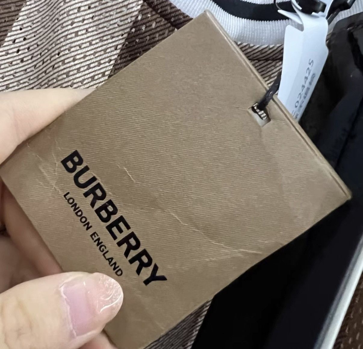 Burberry Burberry Check Round Neck Mesh Vest J41 Size US M / EU 48-50 / 2 - 5 Thumbnail