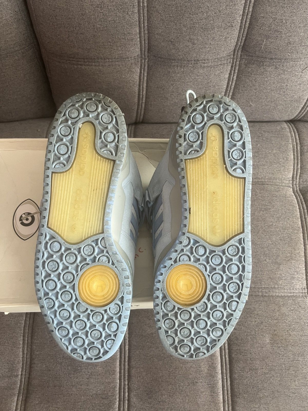 Adidas Bad bunny adidas forum buckle low ‘blue tint’ Size US 11 / EU 44 - 6 Thumbnail