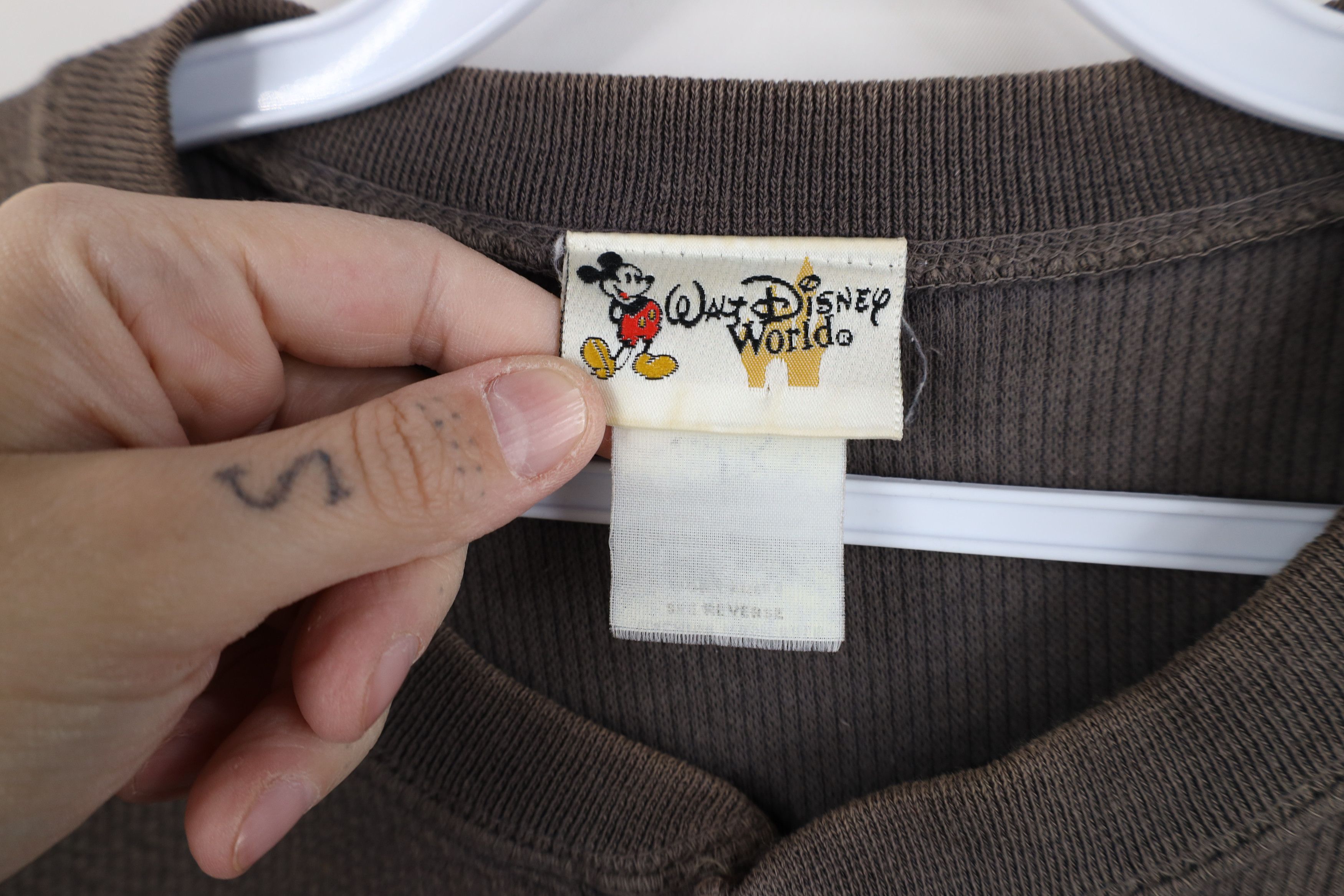 Disney Vintage 90s Disney Ribbed Knit Mickey Mouse Henley T-Shirt Size US M / EU 48-50 / 2 - 8 Thumbnail