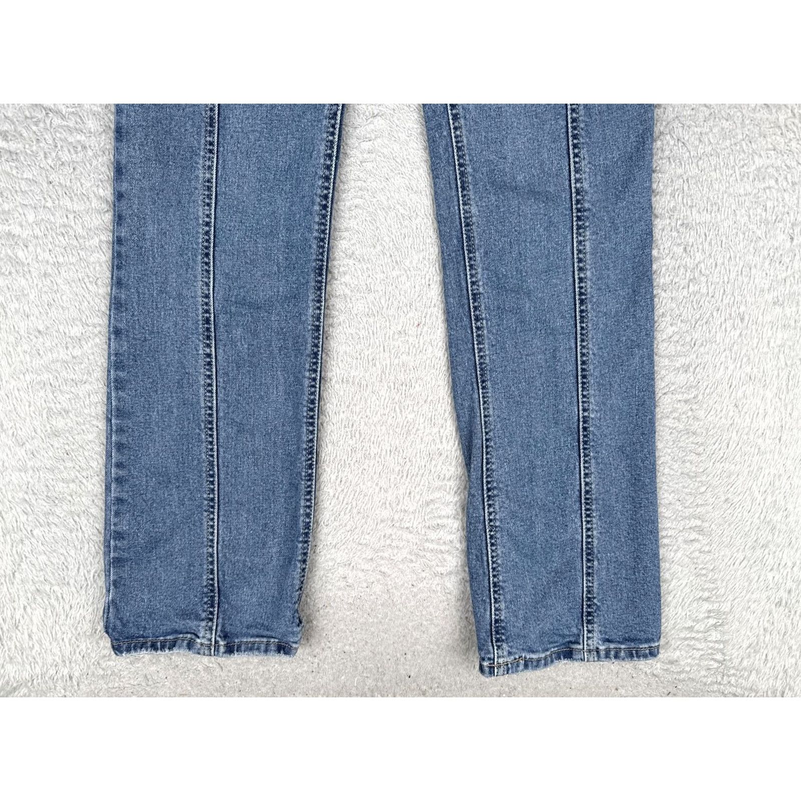 Vintage Indigo Rein Jeans Straight 3 Juniors Blue Medium Wash Distressed 25x32.5 Mid Rise White? Size 26" / US 2 / IT 38 - 2 Thumbnail