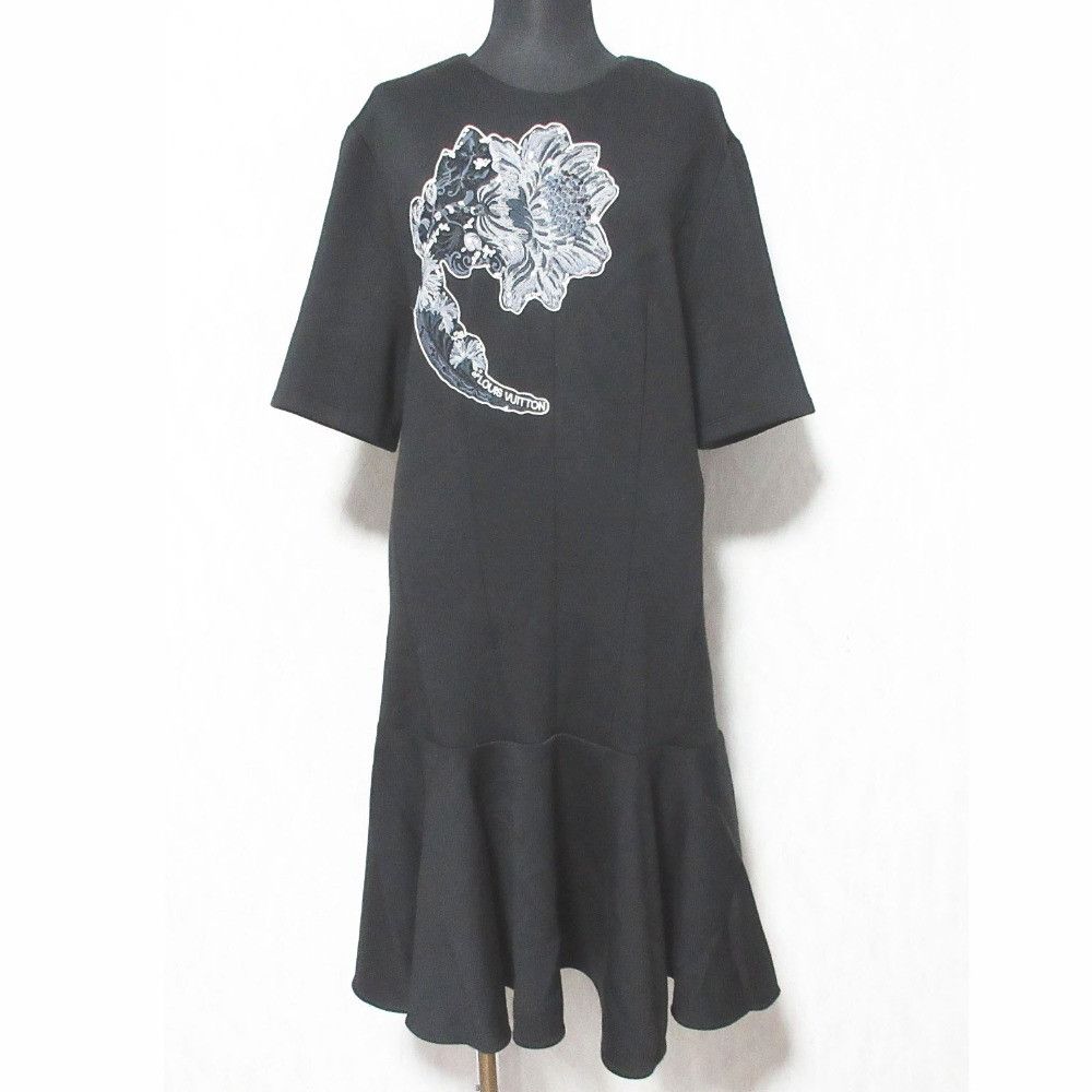 Louis Vuitton Louis Vuitton Louis Vuitton Embroidered Sequin Dress Textile Dresses RW172B DUTY FREE for USA Size ONE SIZE - 1 Thumbnail