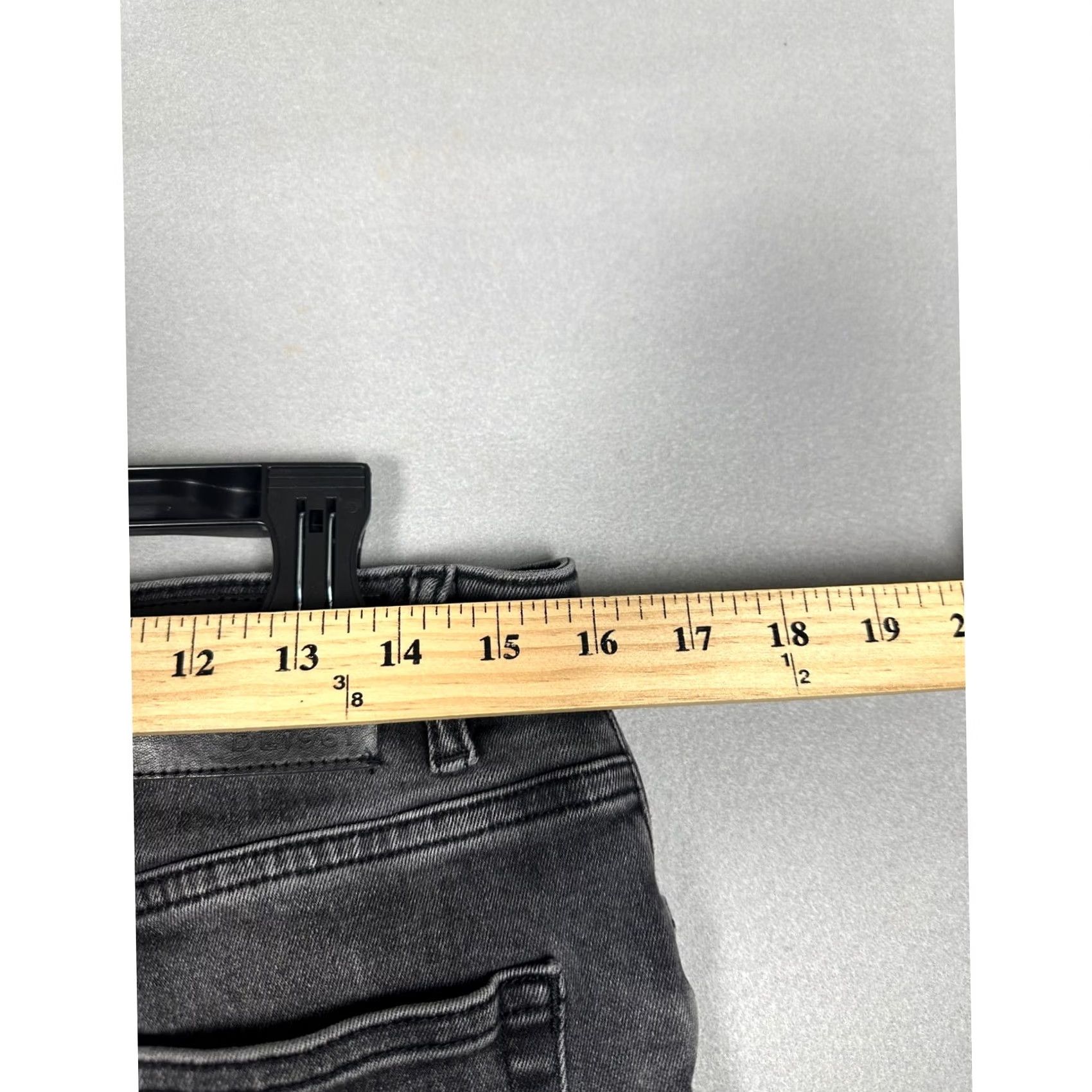 DL1961 DL1961 Cooper Tapered Mens Jeans 31X32 Charcoal Gray DL Performance Stretch Denim 5-Pocket Slim Fit Medium Rise Waist 31 Inseam 32 Inseam Size US 31 - 6 Thumbnail