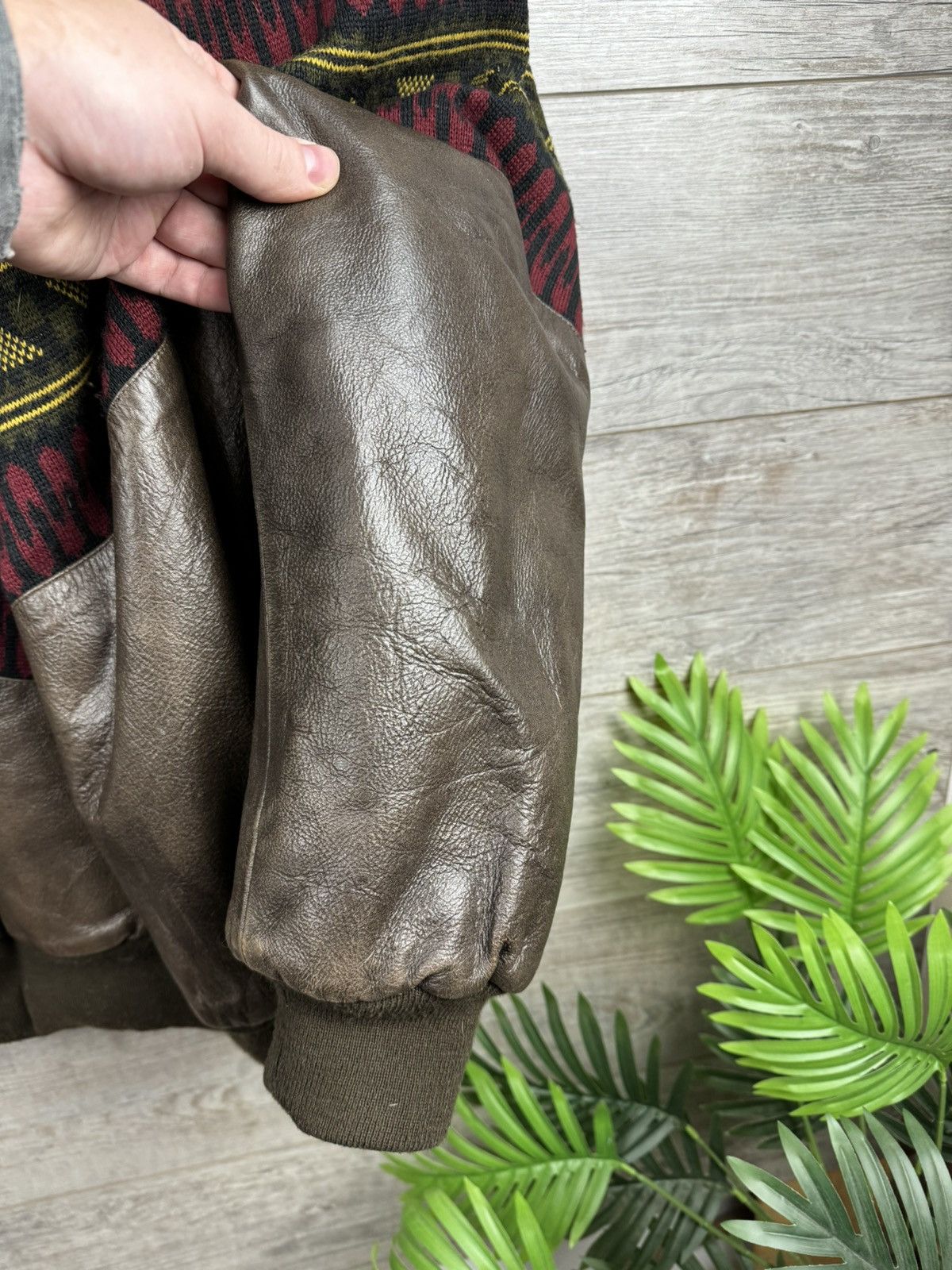 Unique warm rare vintage bomber jacket of the 80s from Skin